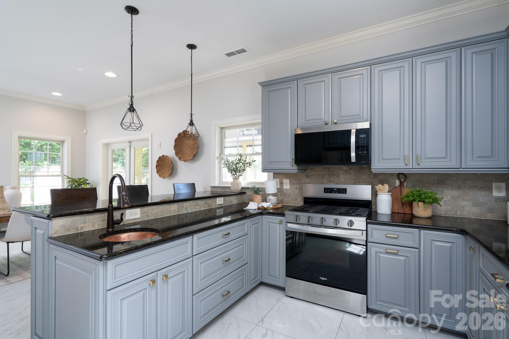 1617 Brook Road — Charlotte
