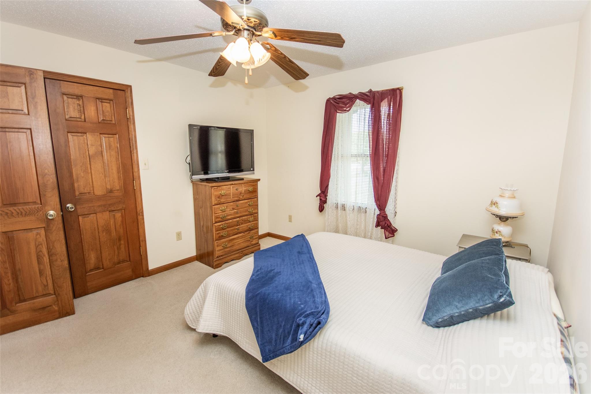 151 Meadow Oaks Drive — Statesville