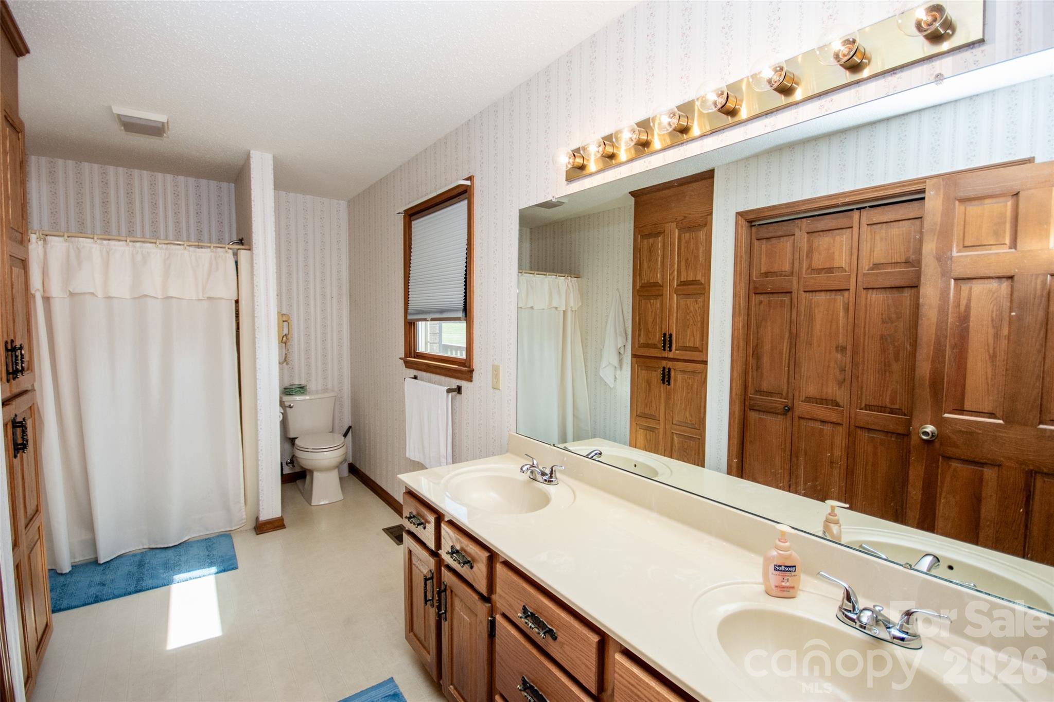 151 Meadow Oaks Drive — Statesville