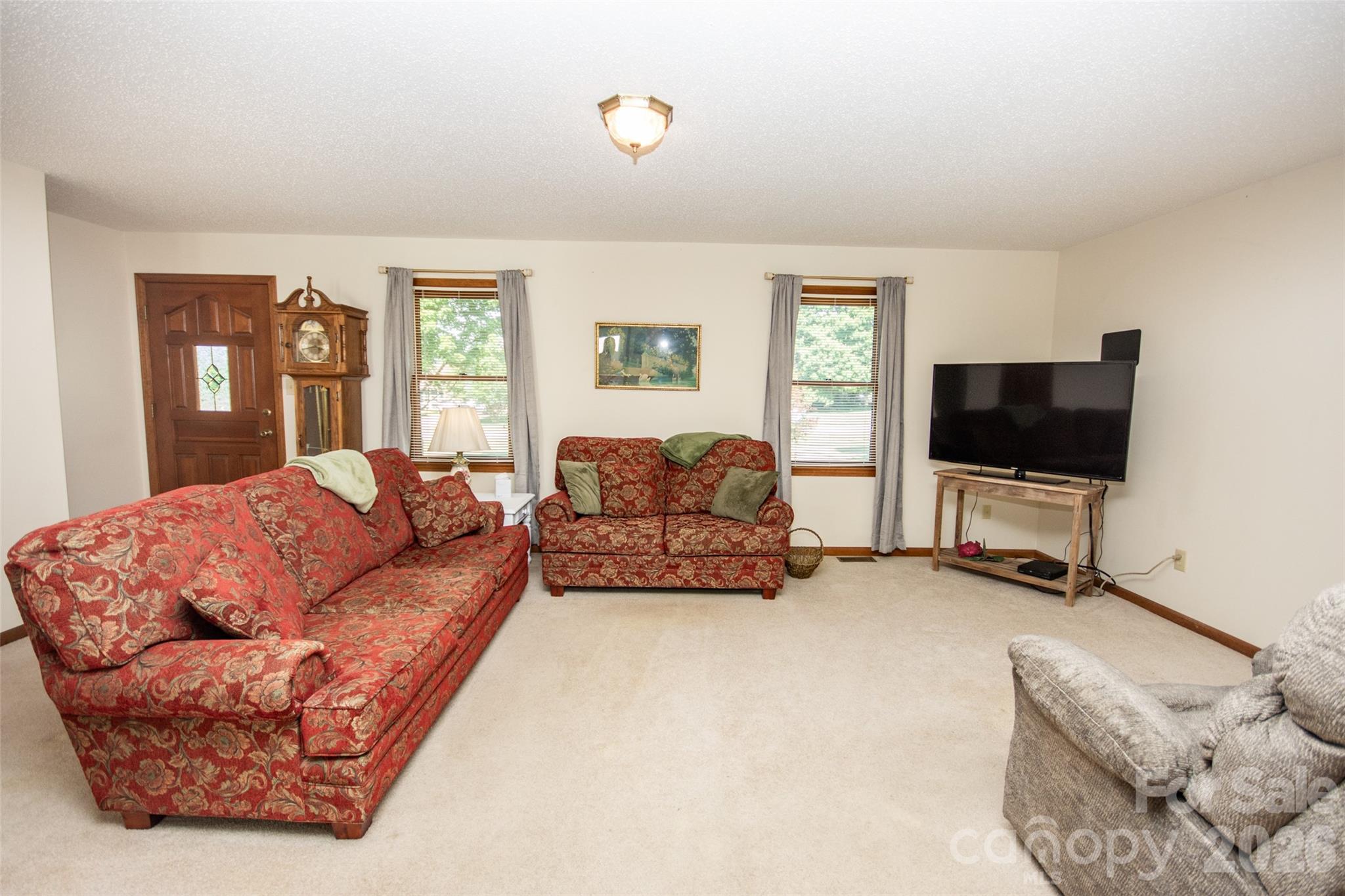 151 Meadow Oaks Drive — Statesville