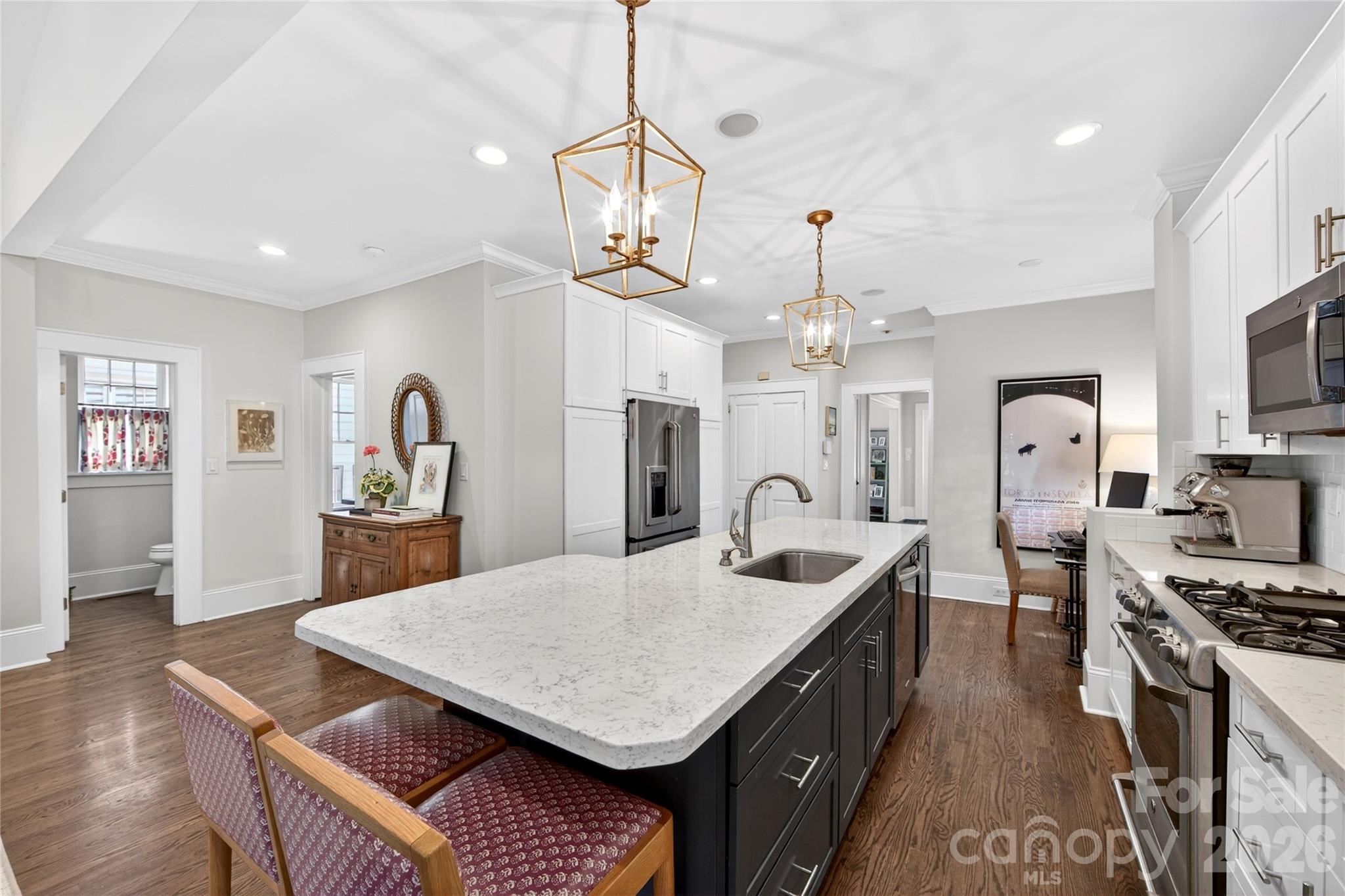 2127 Crescent Avenue — Charlotte
