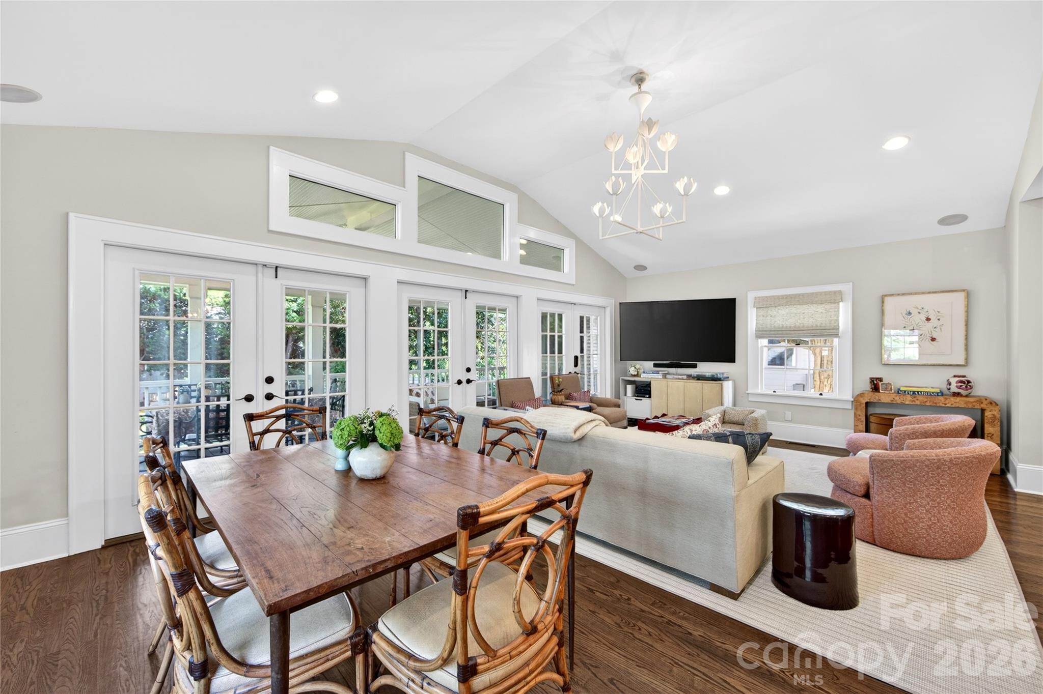 2127 Crescent Avenue — Charlotte