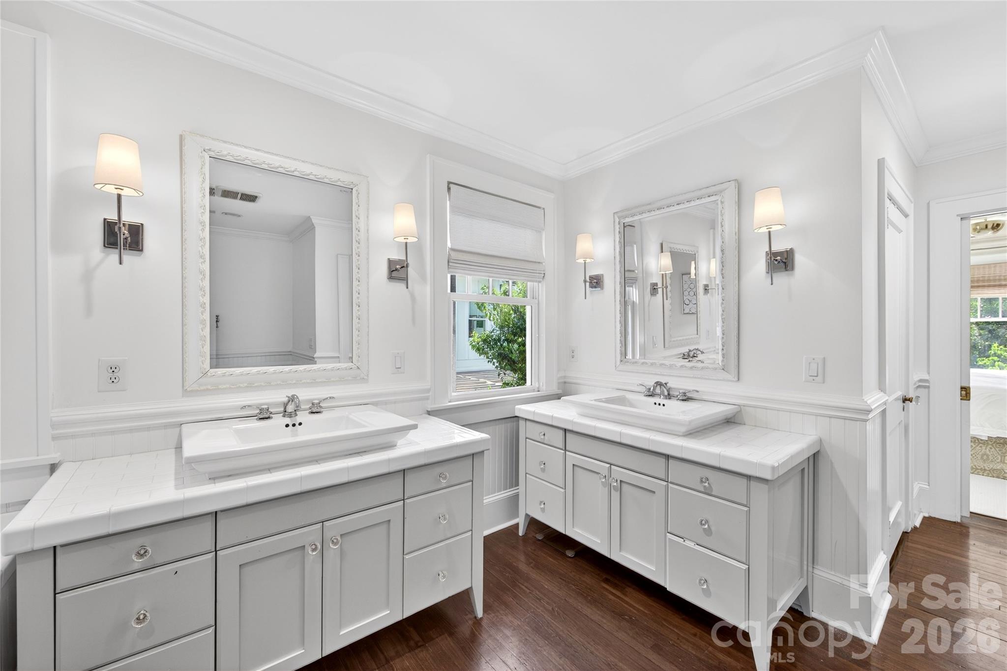 2127 Crescent Avenue — Charlotte