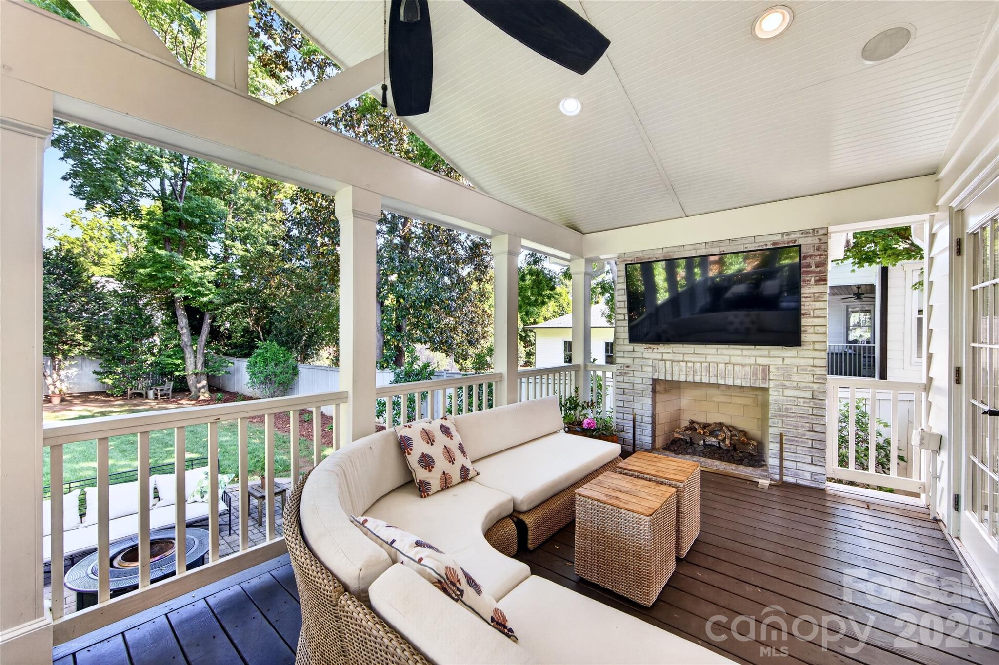 2127 Crescent Avenue — Charlotte