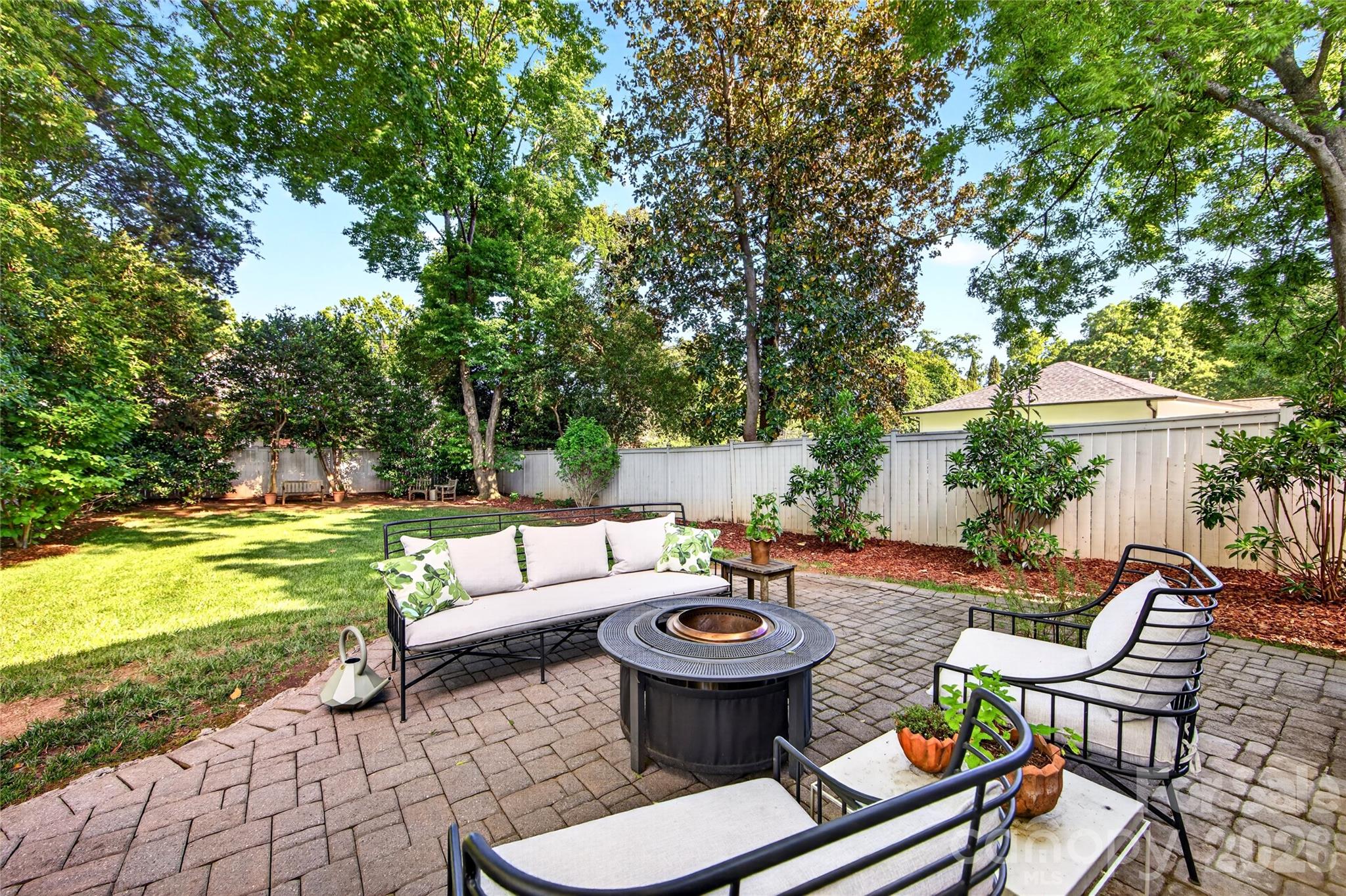2127 Crescent Avenue — Charlotte