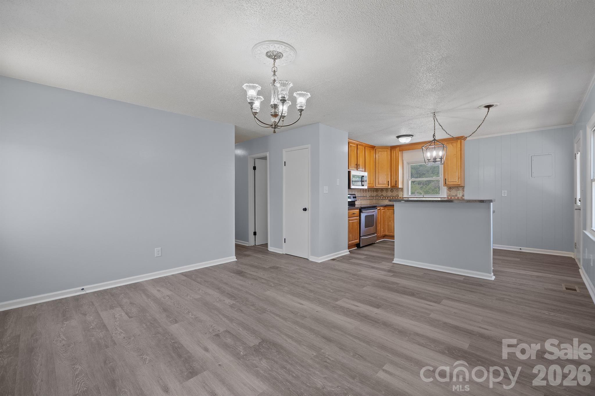 4768 Bethel Church Road — Hickory