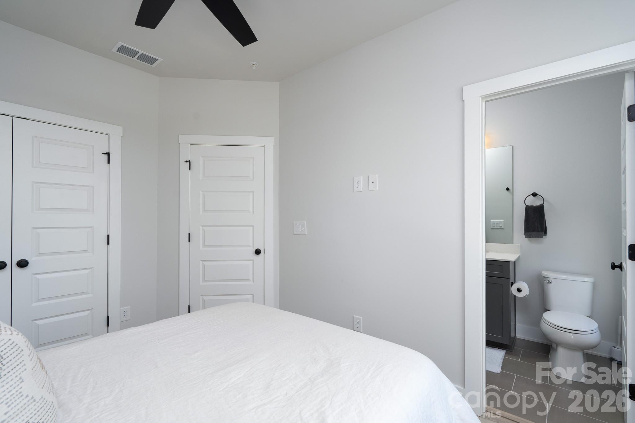 5018 Tiny Lane — Charlotte