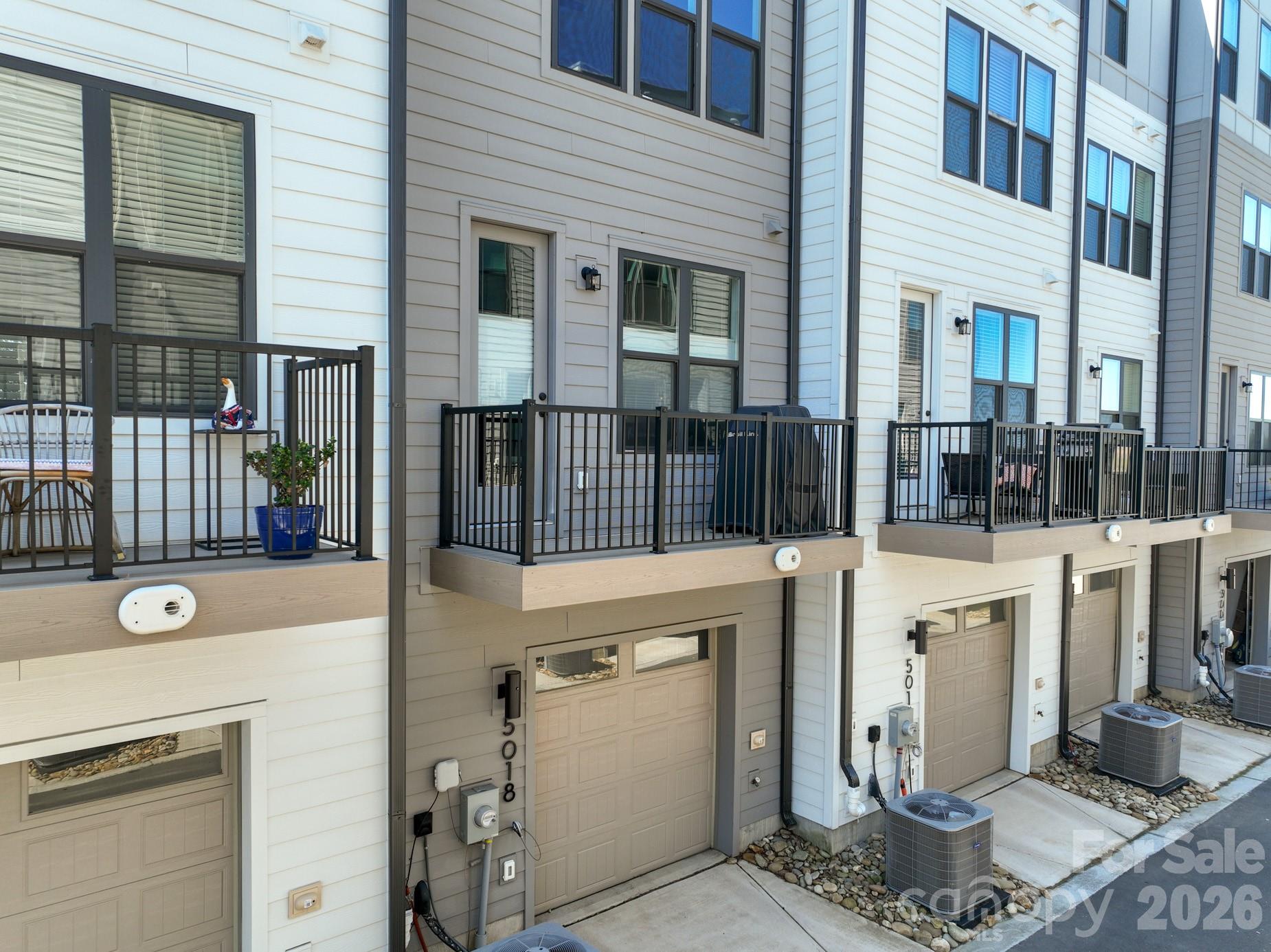 5018 Tiny Lane — Charlotte
