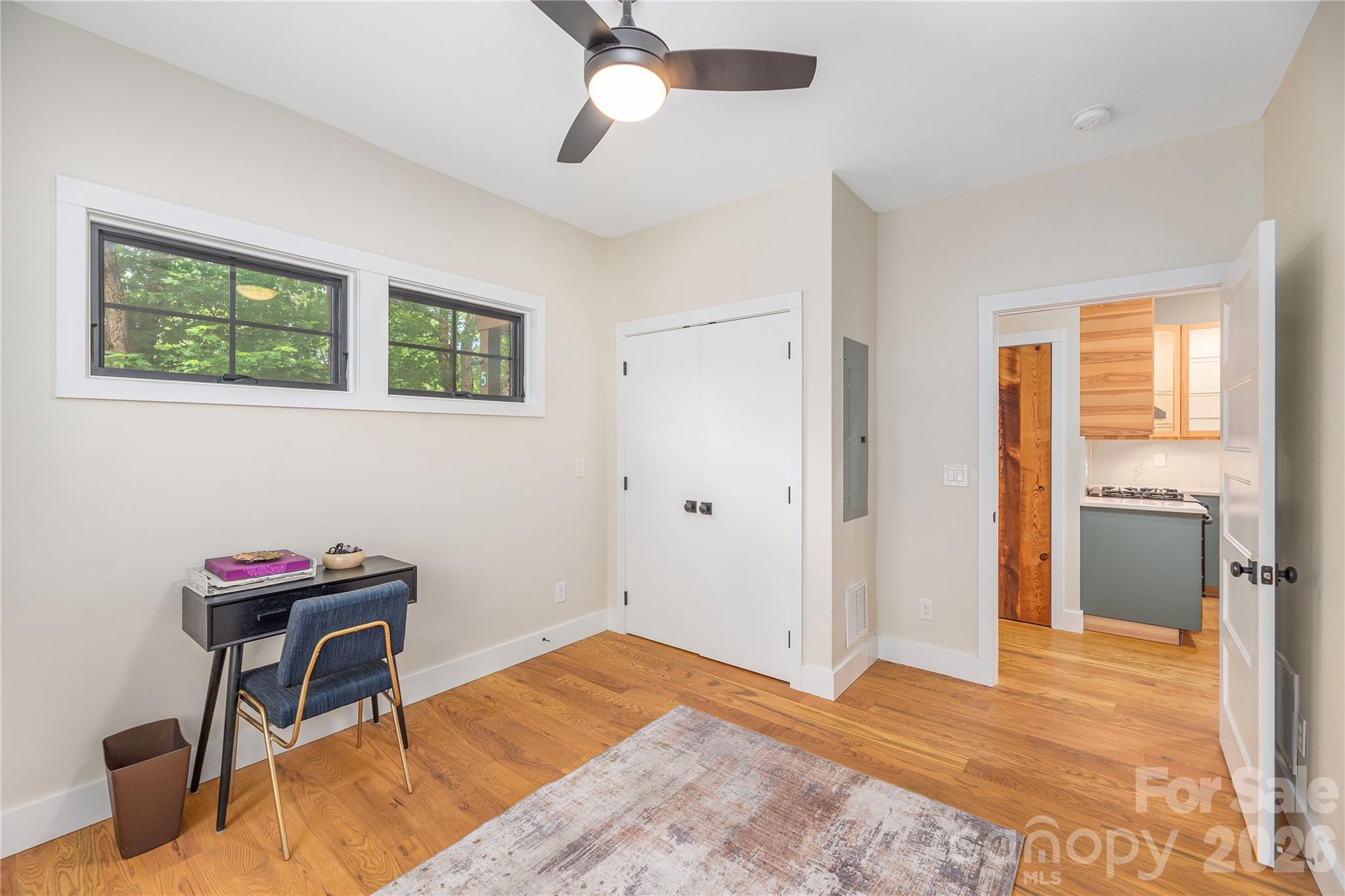5 Grove Street — Weaverville