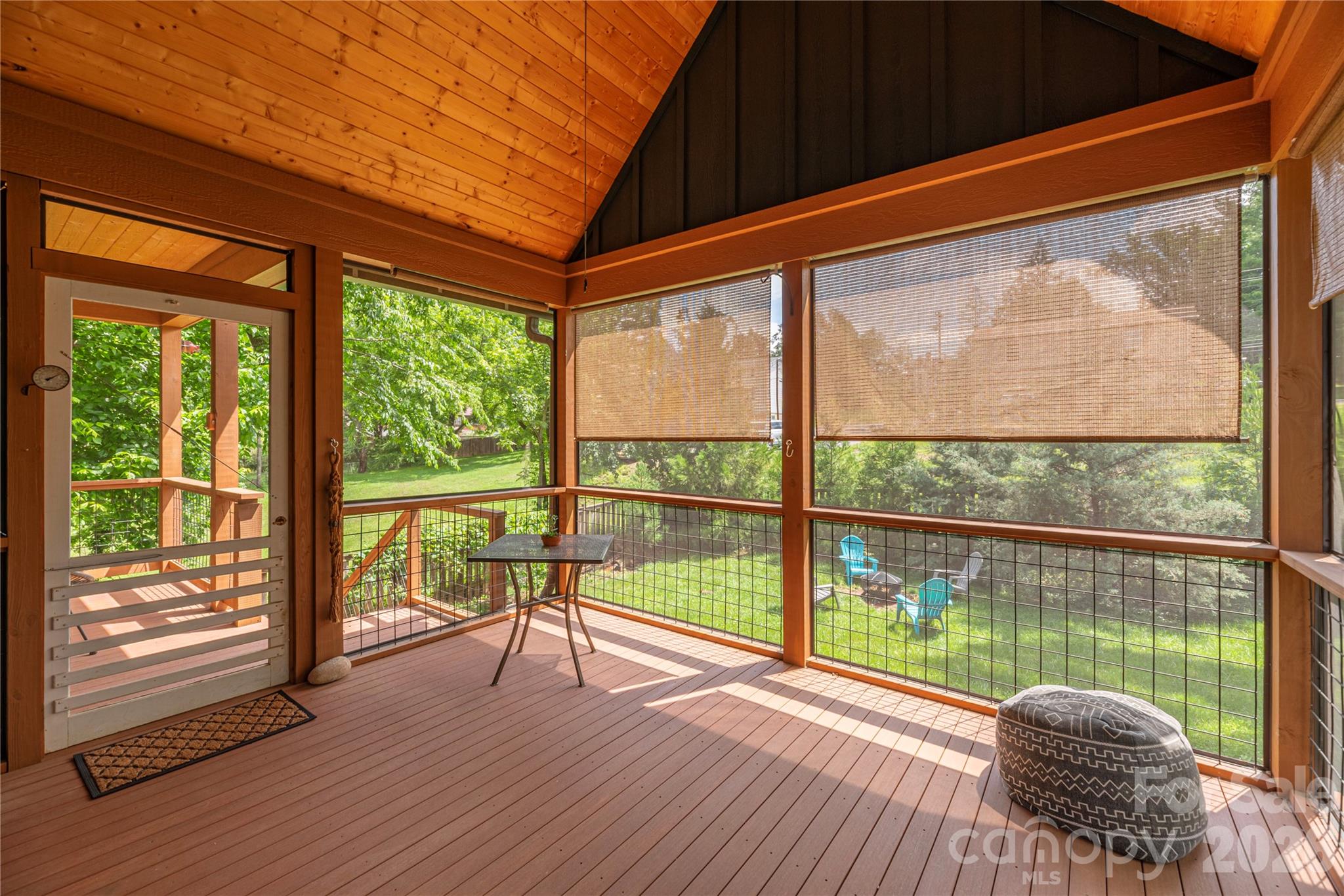 5 Grove Street — Weaverville