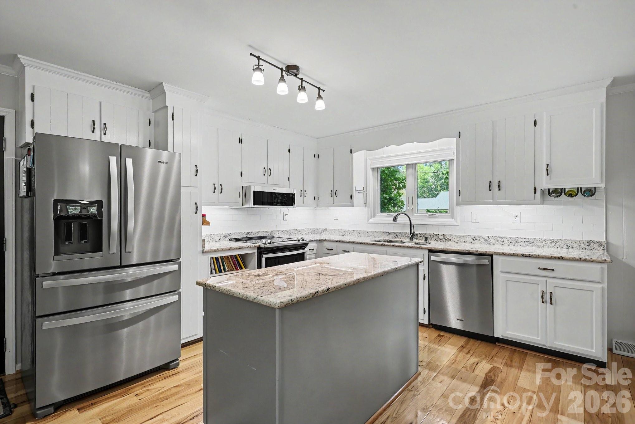 260 Knollwood Drive — Salisbury