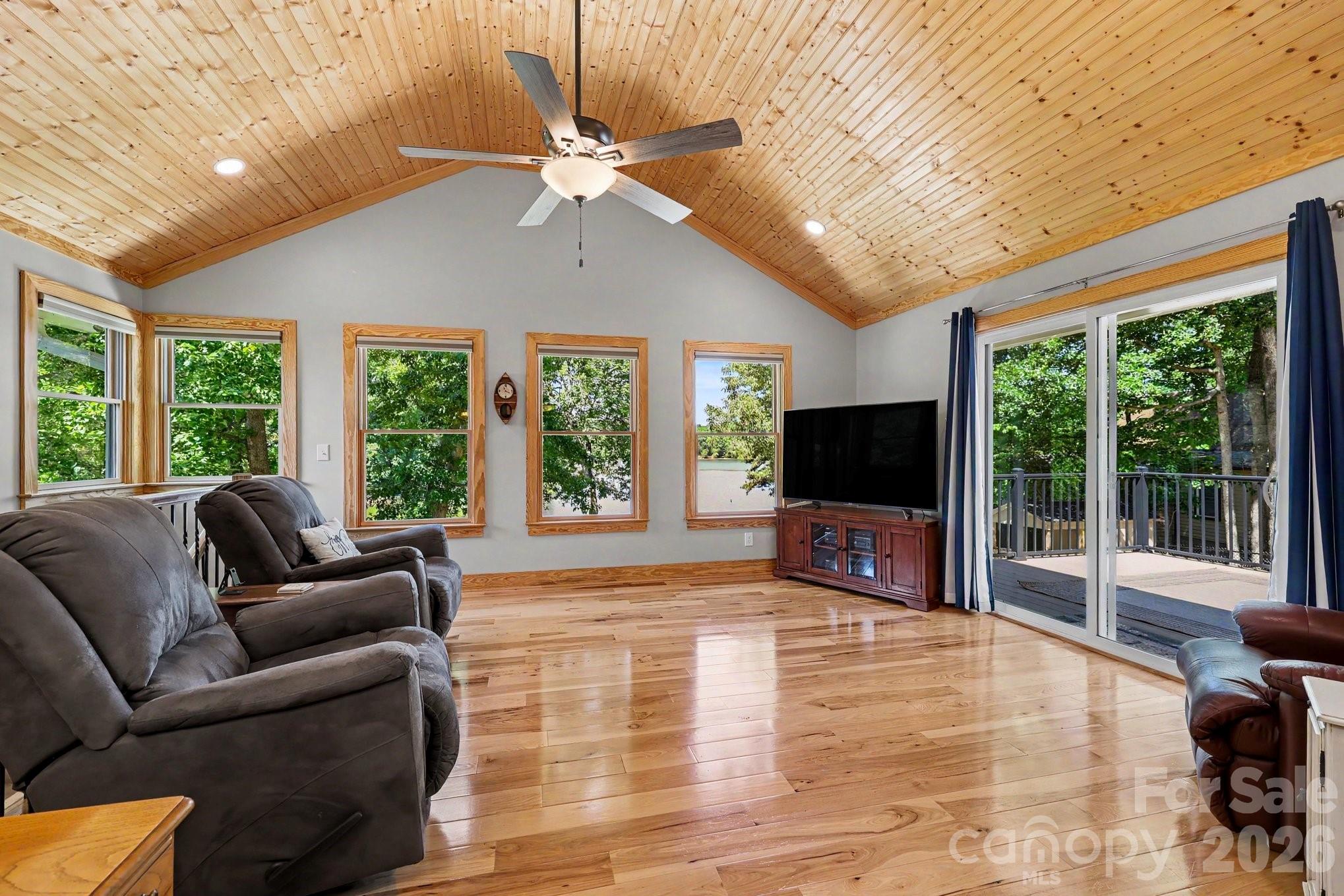 260 Knollwood Drive — Salisbury