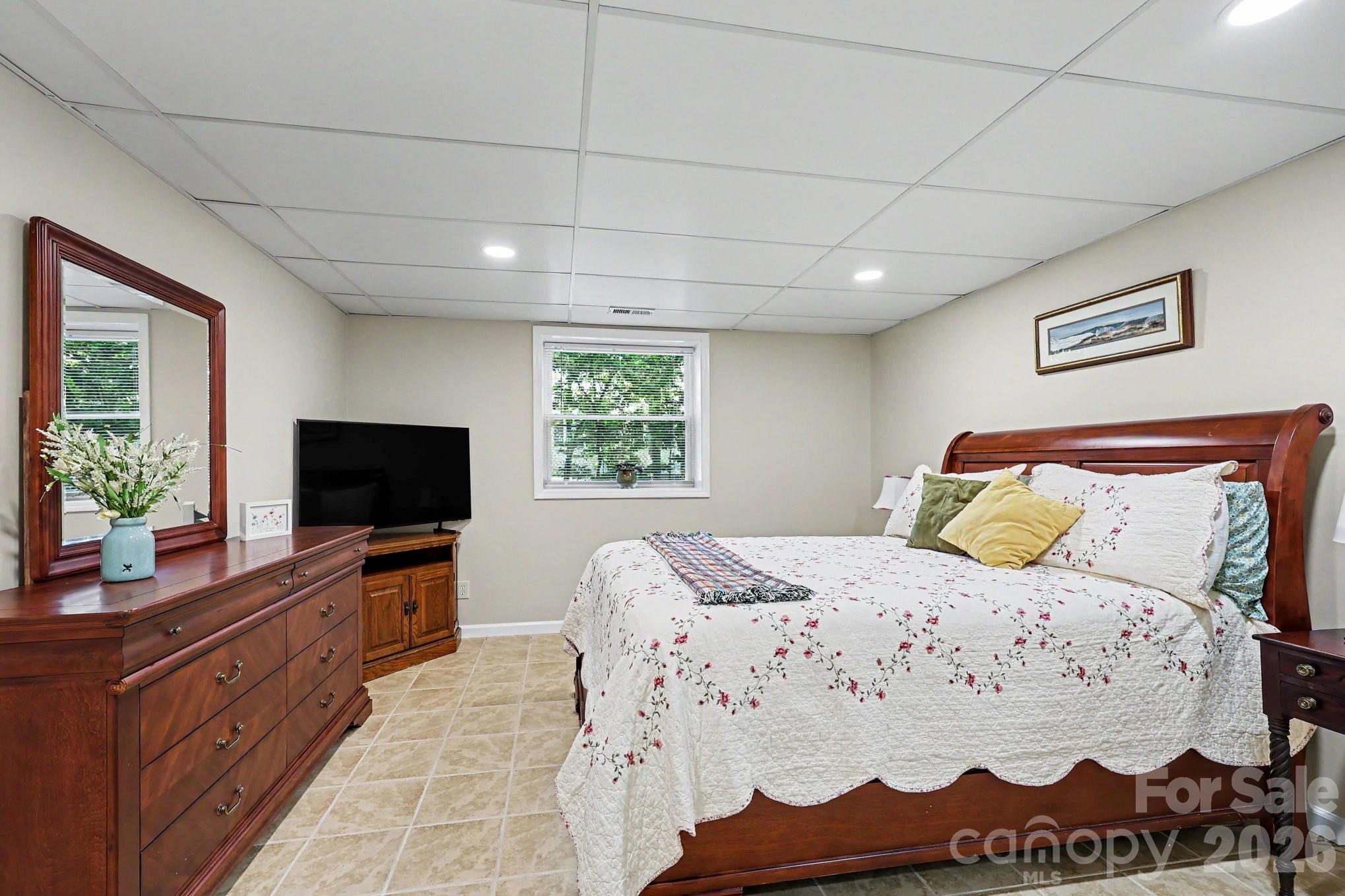 260 Knollwood Drive — Salisbury