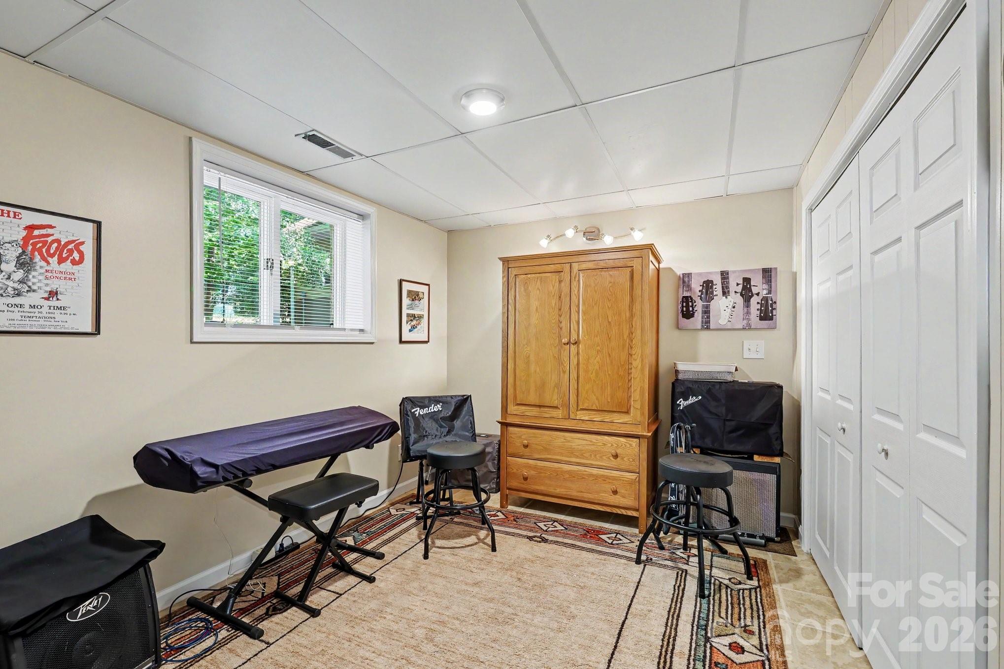 260 Knollwood Drive — Salisbury