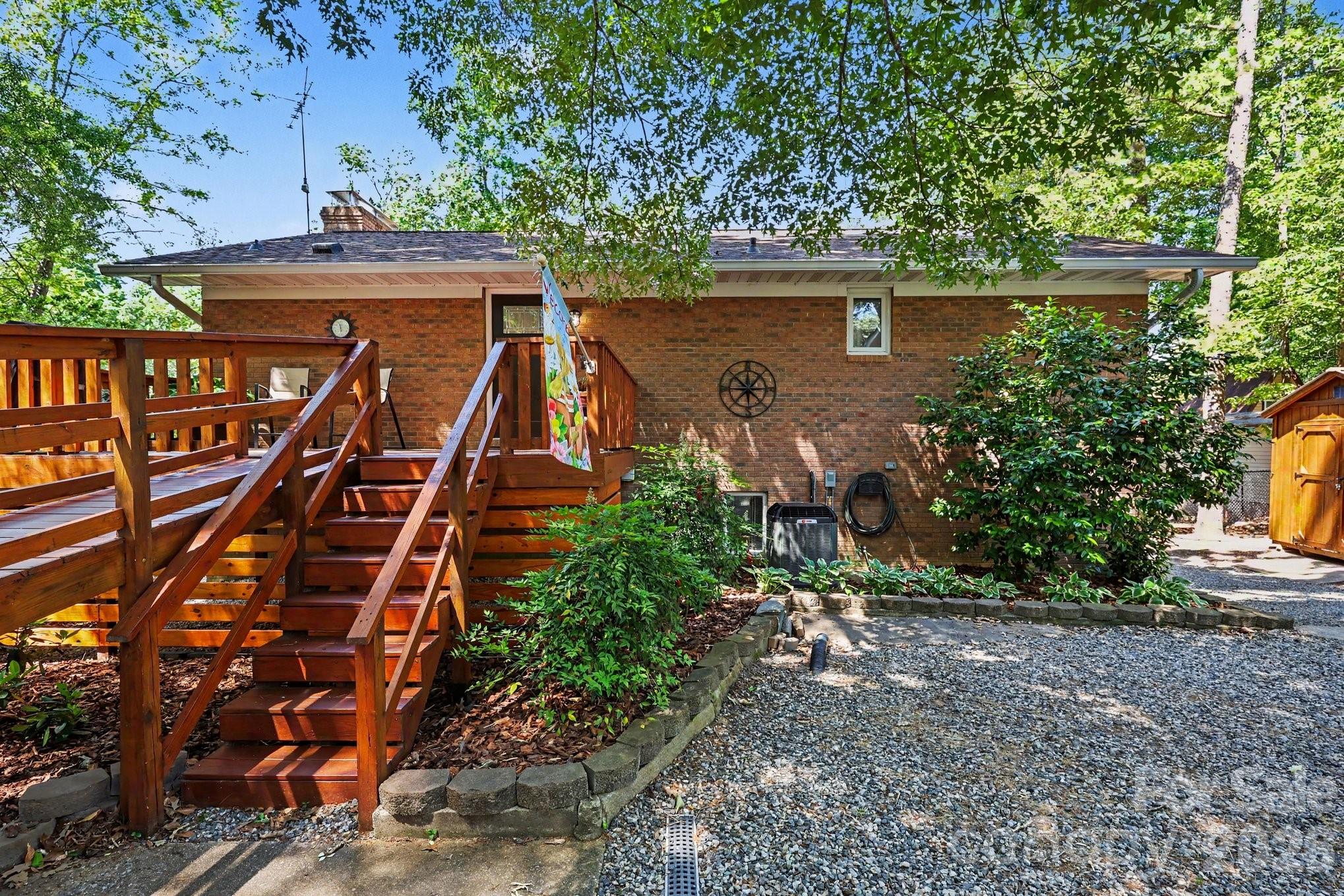 260 Knollwood Drive — Salisbury