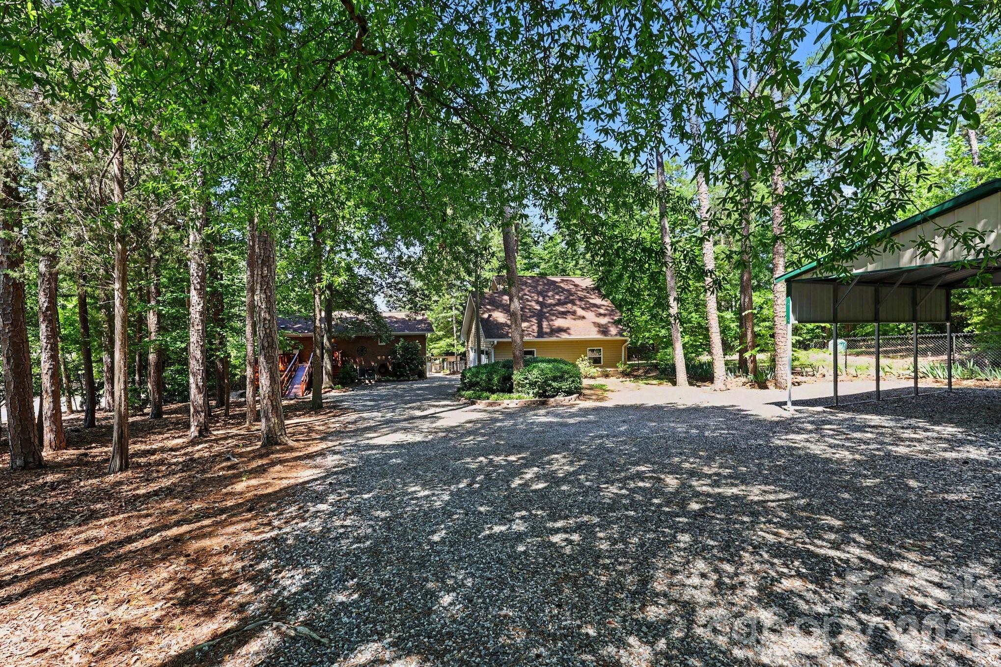260 Knollwood Drive — Salisbury