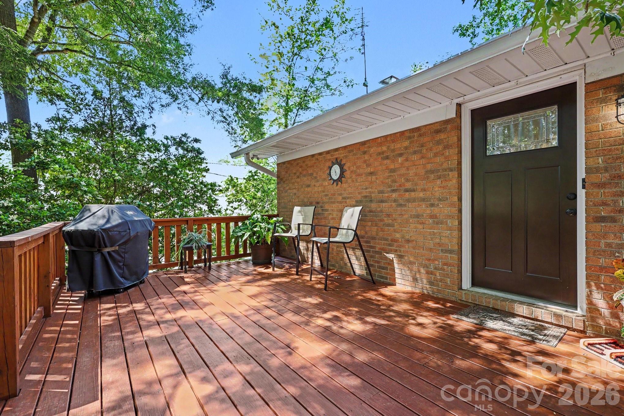 260 Knollwood Drive — Salisbury