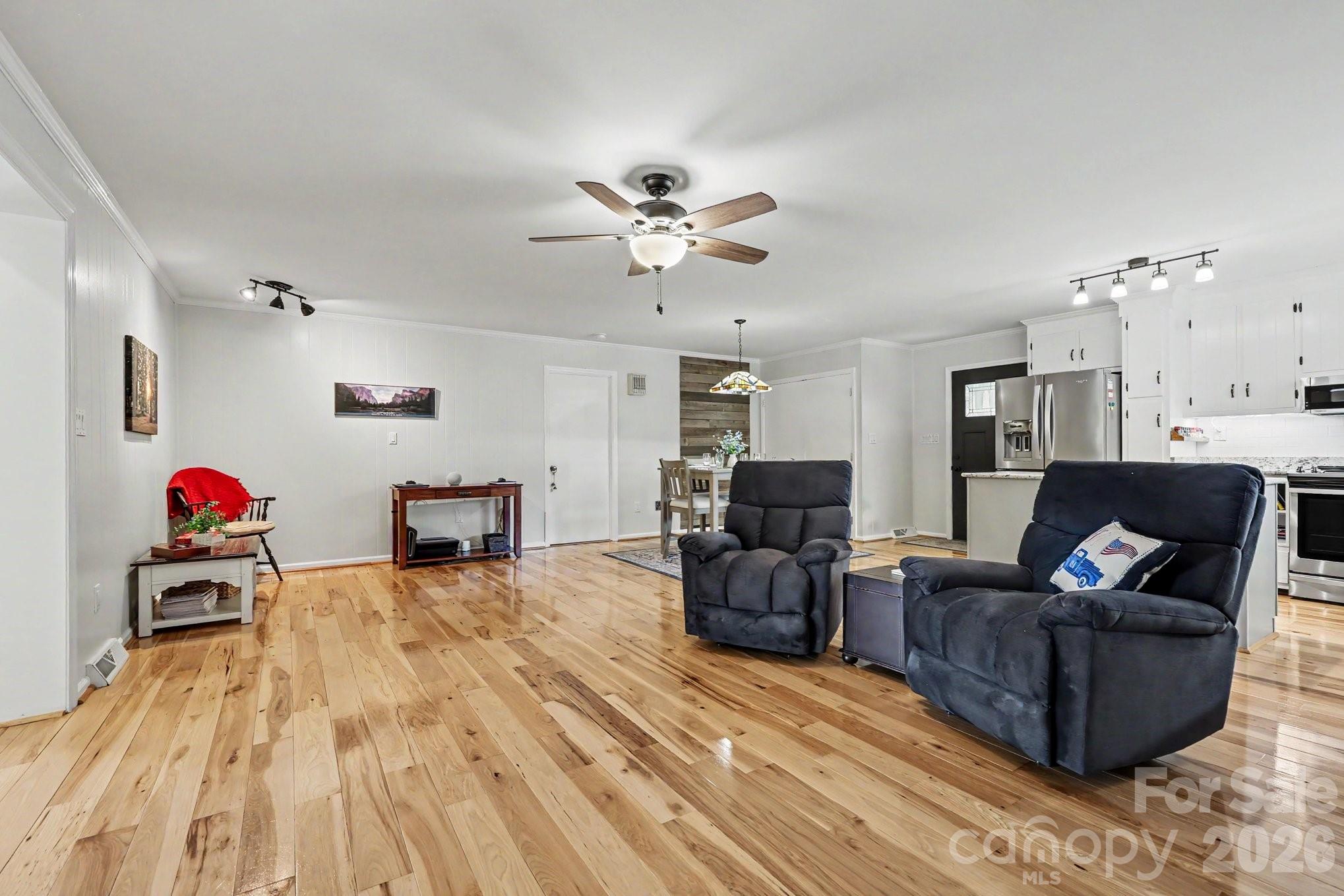 260 Knollwood Drive — Salisbury