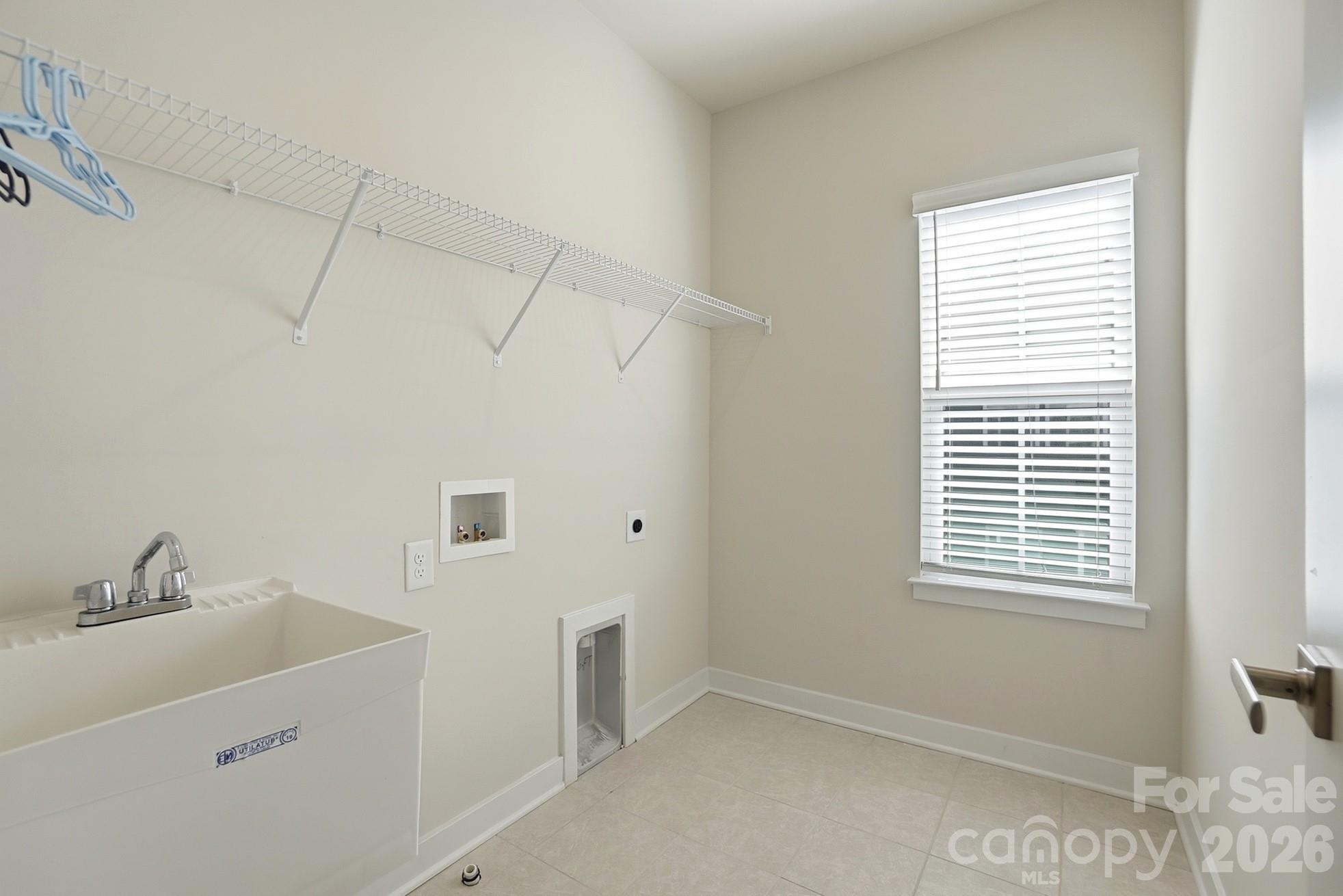 921 Portrush Lane — Tega Cay