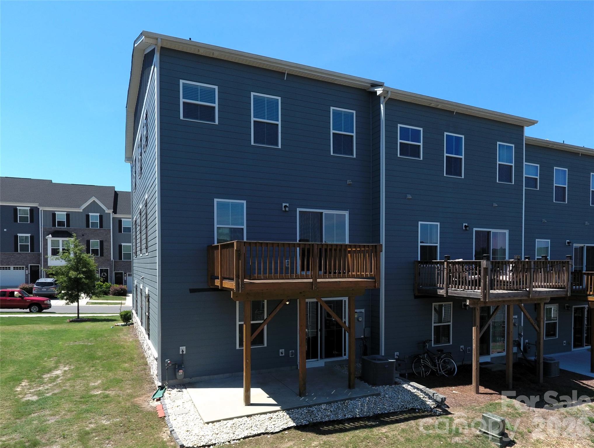 921 Portrush Lane — Tega Cay
