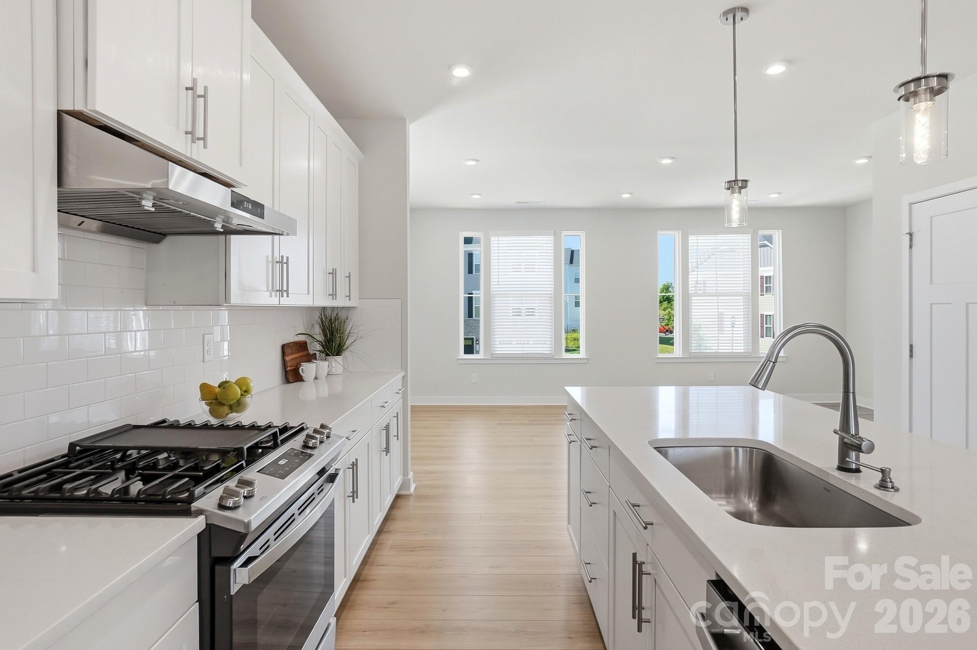 921 Portrush Lane — Tega Cay