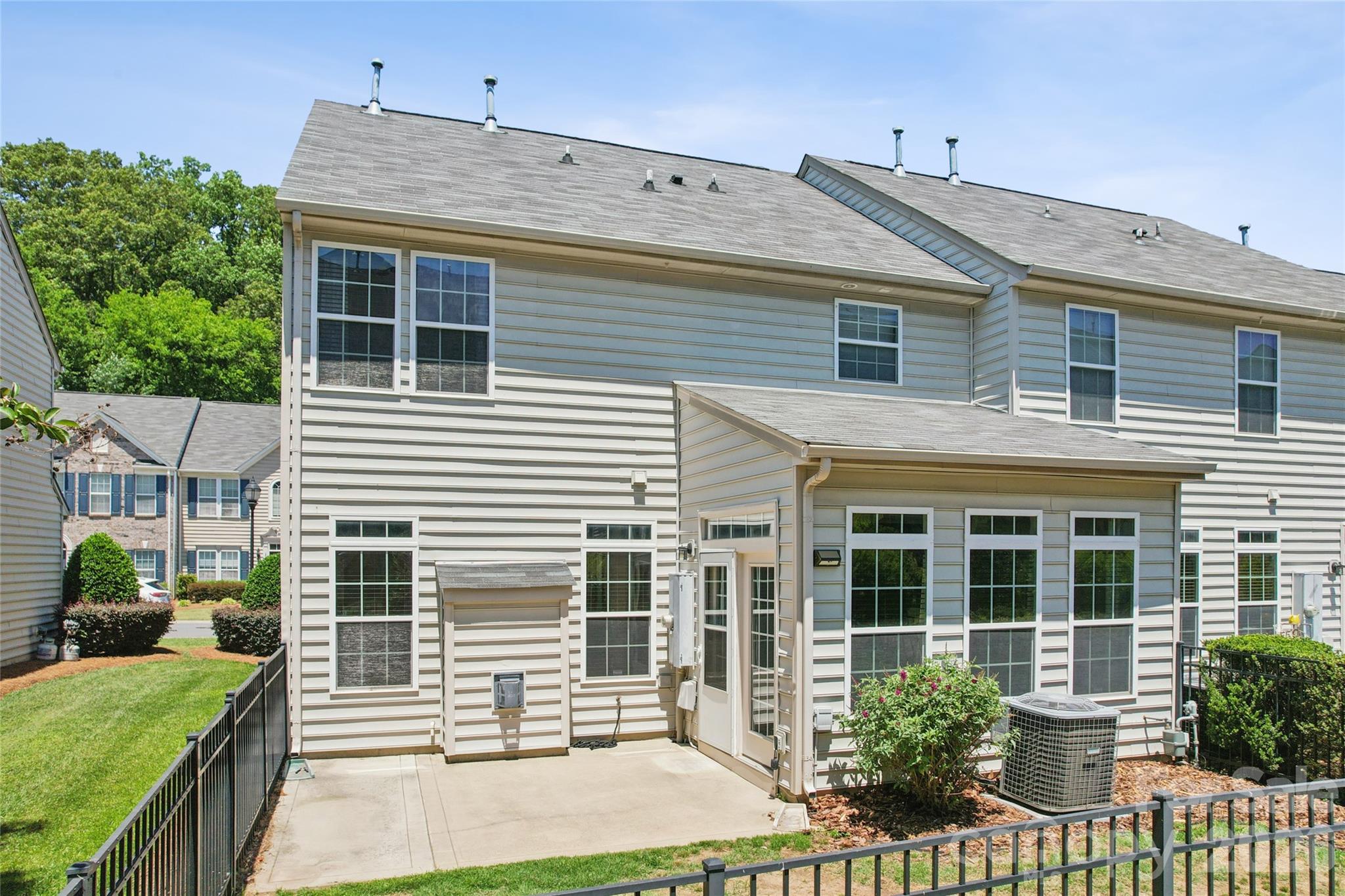 3233 Park South Station Boulevard — Charlotte