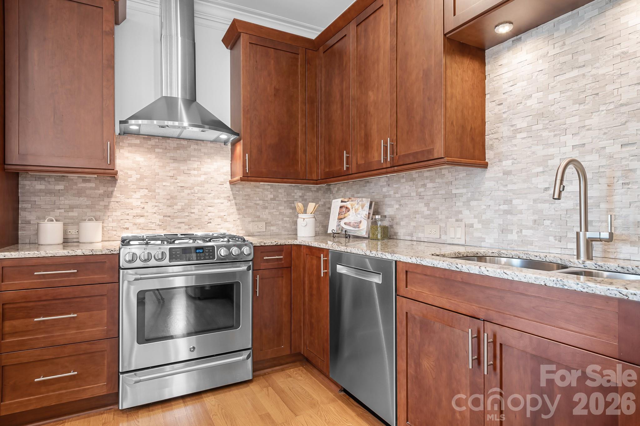 7274 Woodside Court — Denver