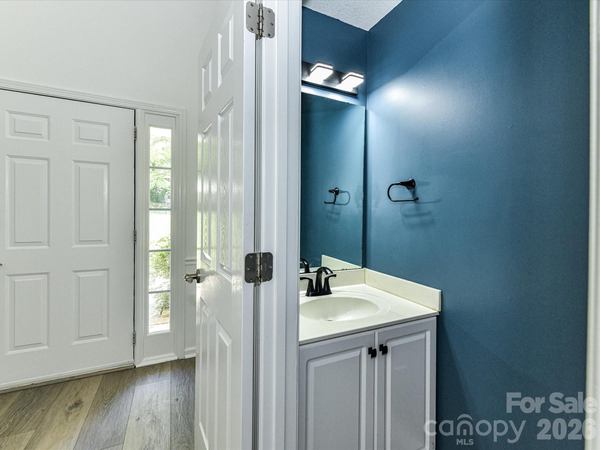 7512 Henderson Park Road — Huntersville