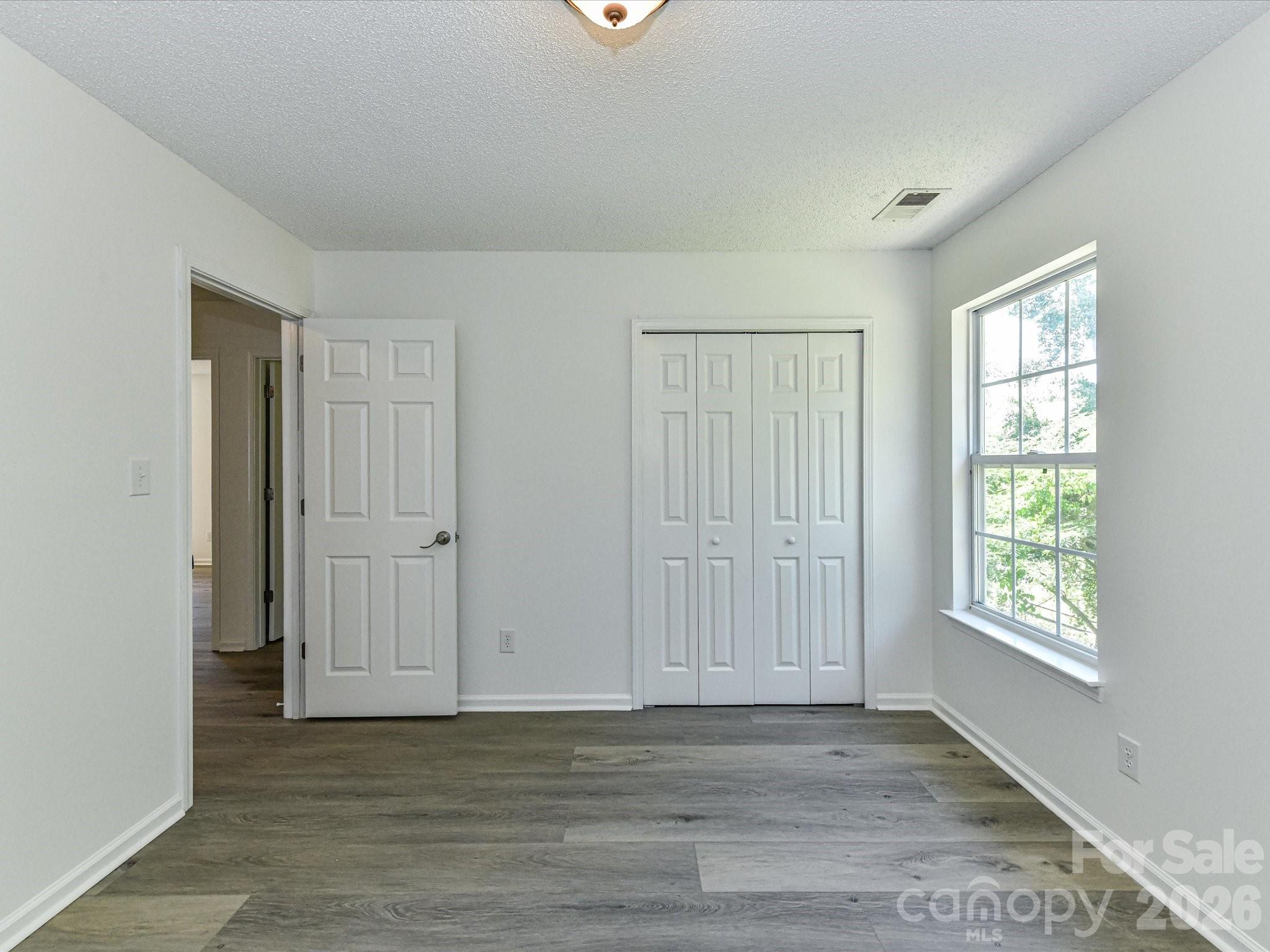 7512 Henderson Park Road — Huntersville