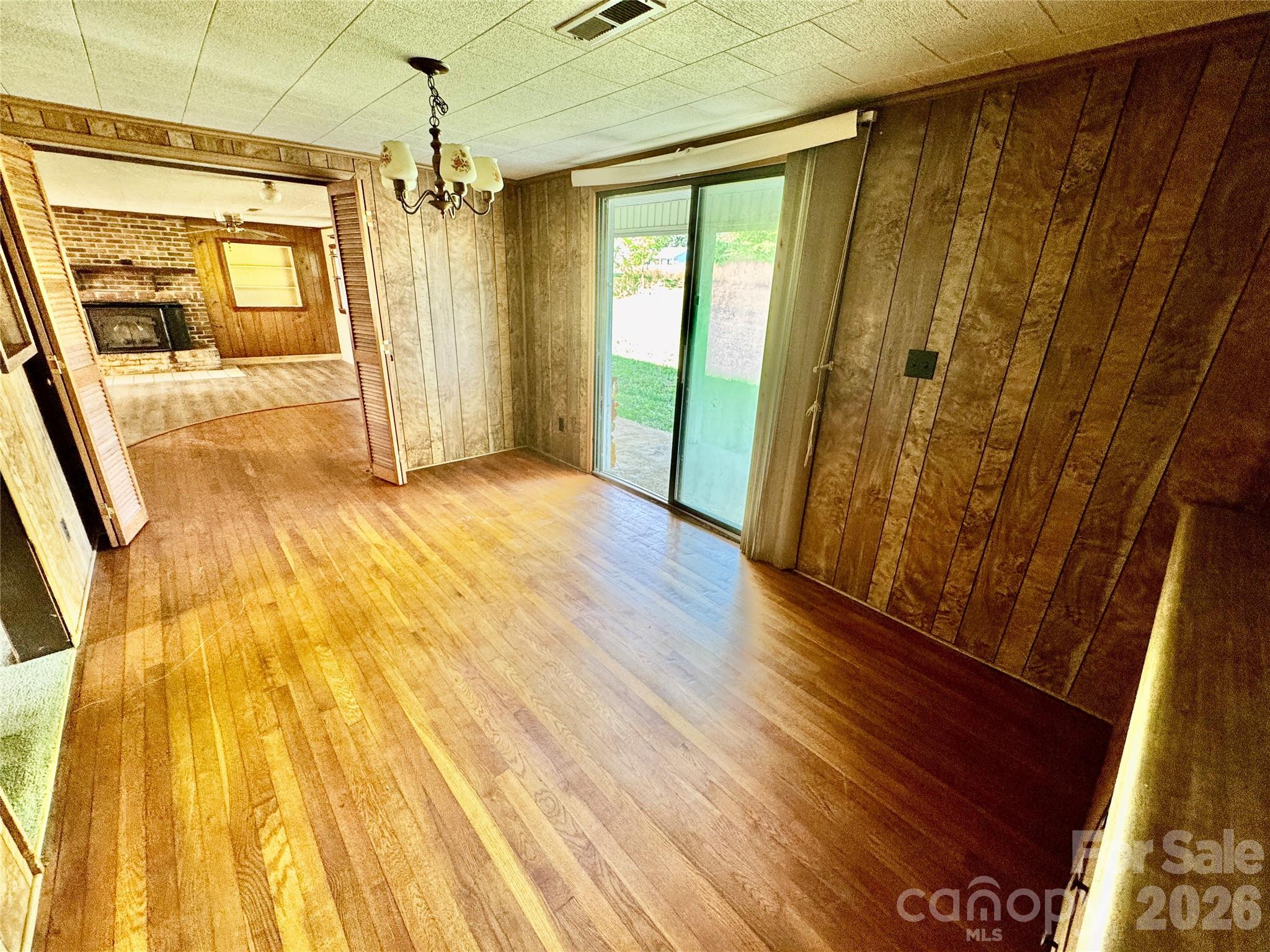 5028 Kurstie Lane — Boonville