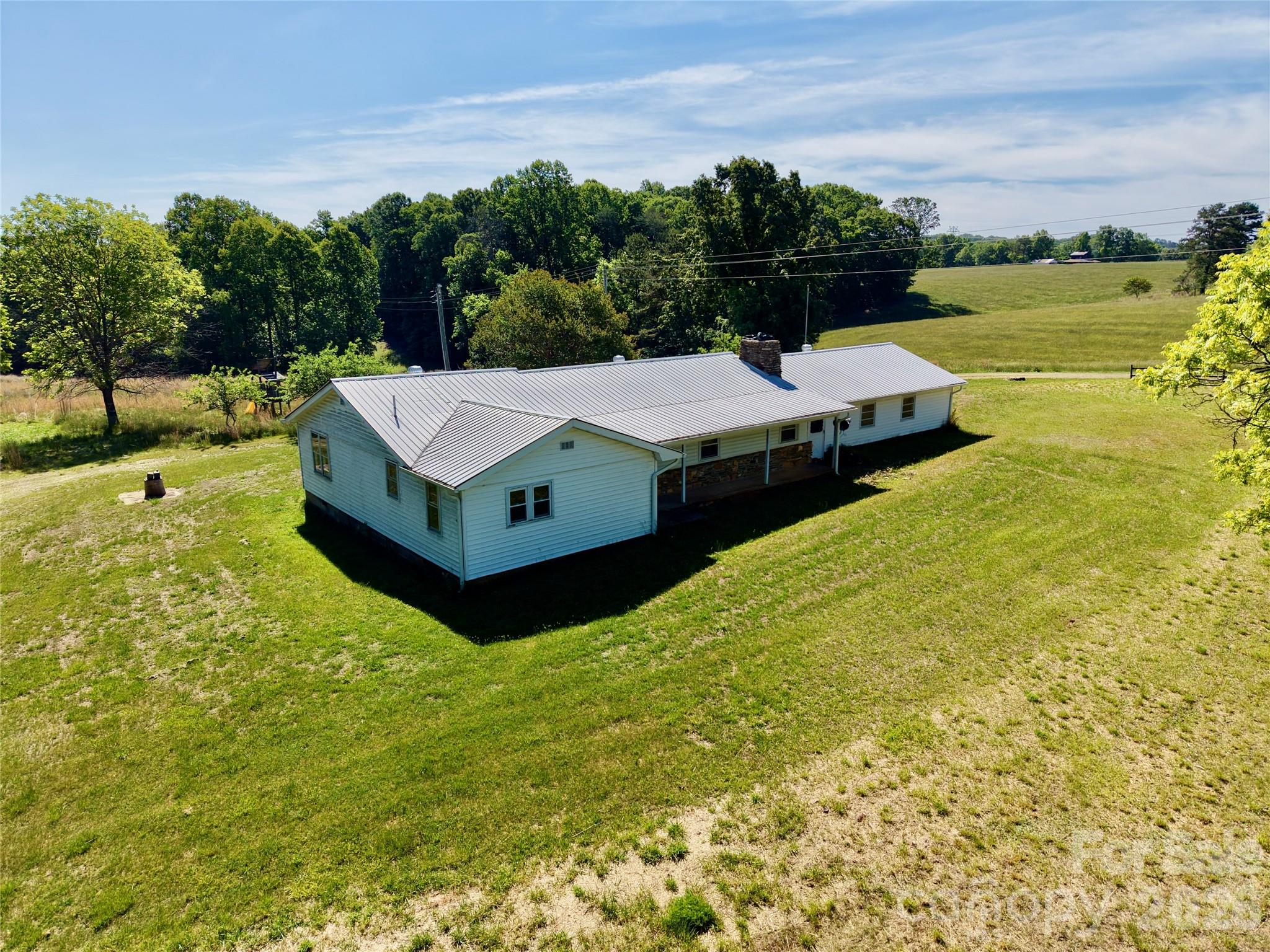 5028 Kurstie Lane — Boonville