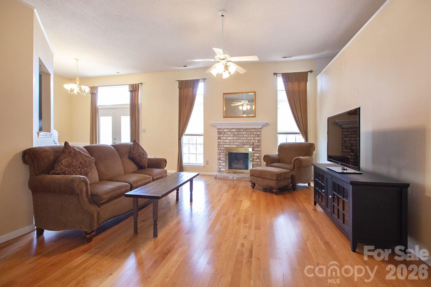 14621 Smith Road — Charlotte