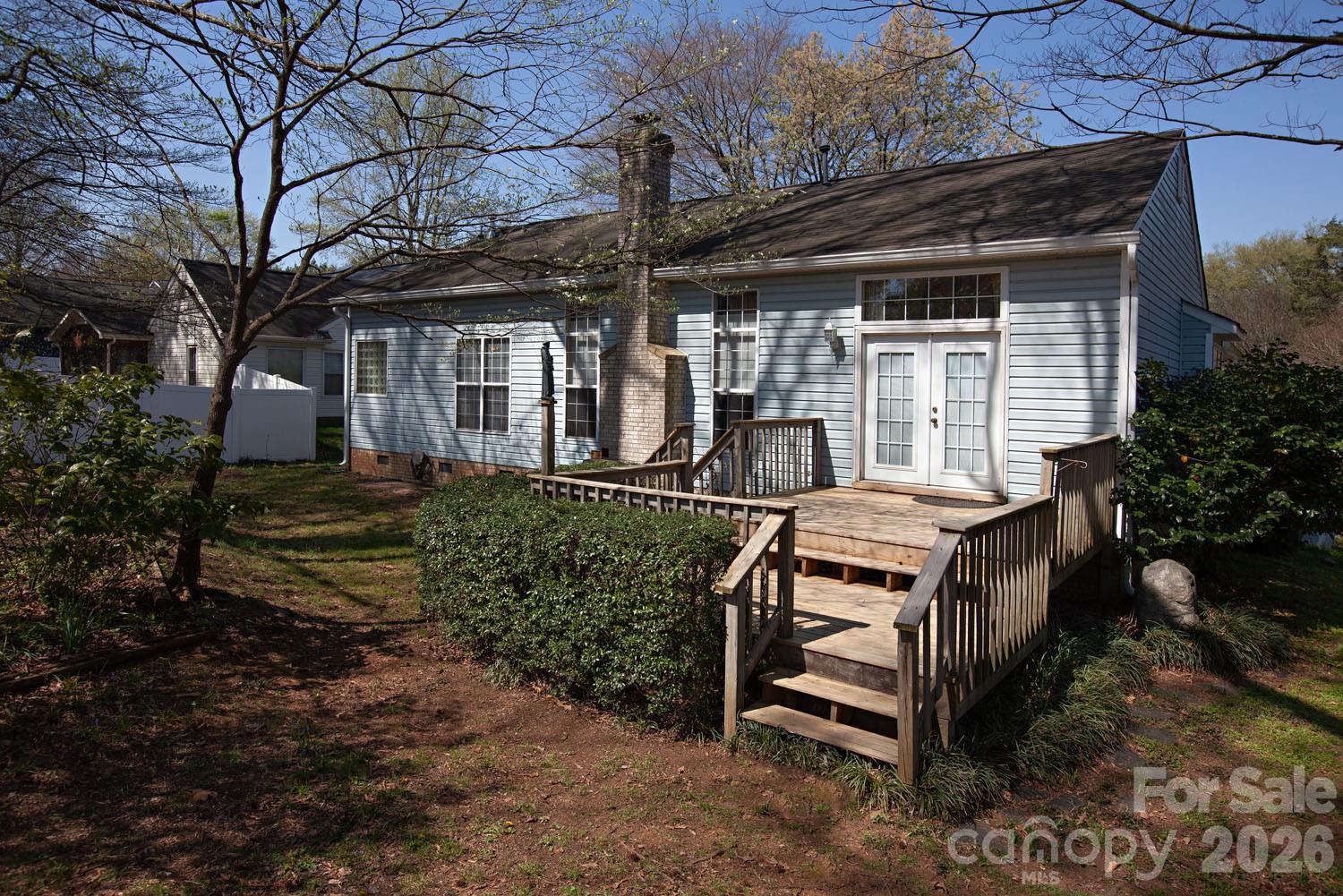 14621 Smith Road — Charlotte