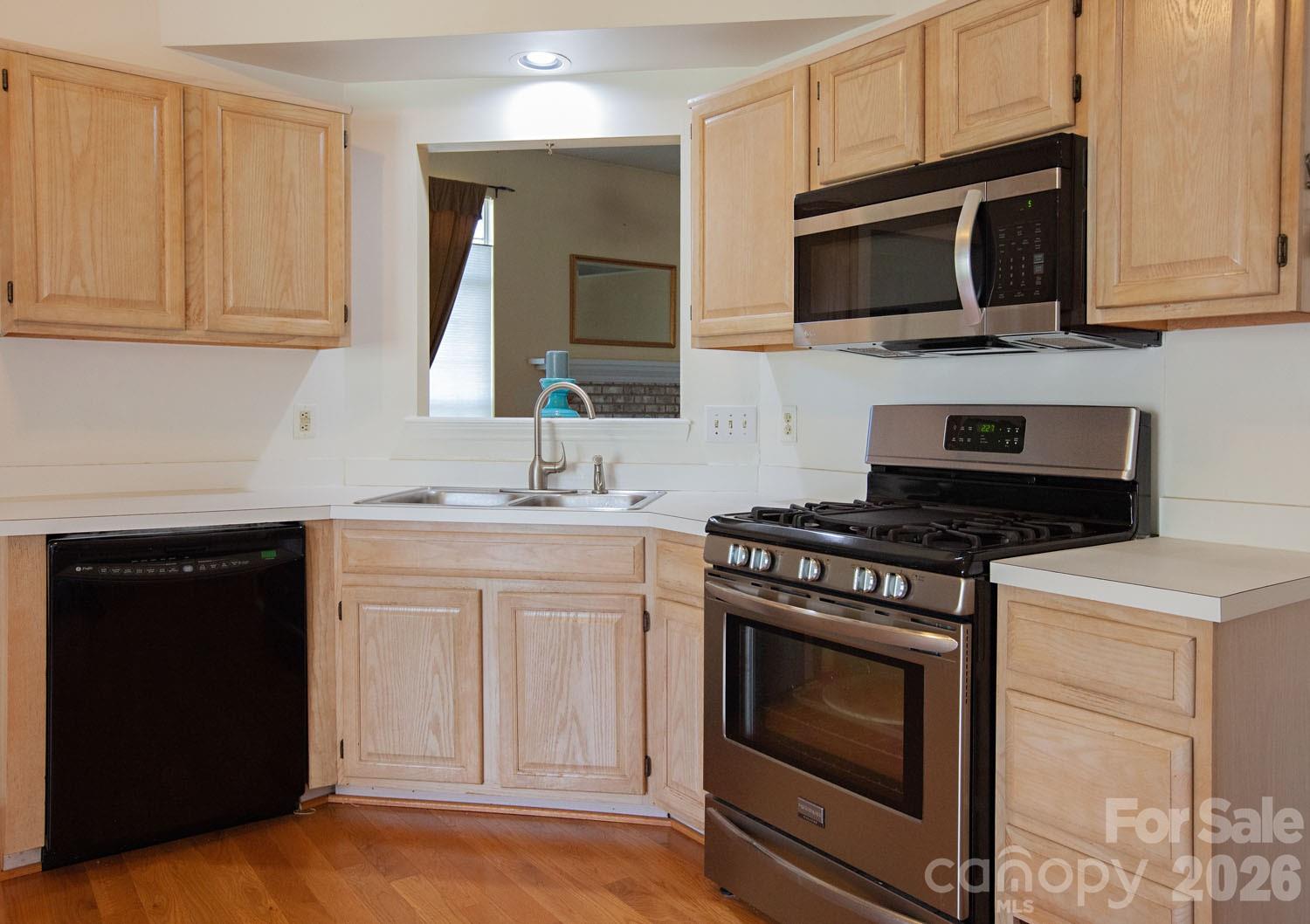 14621 Smith Road — Charlotte