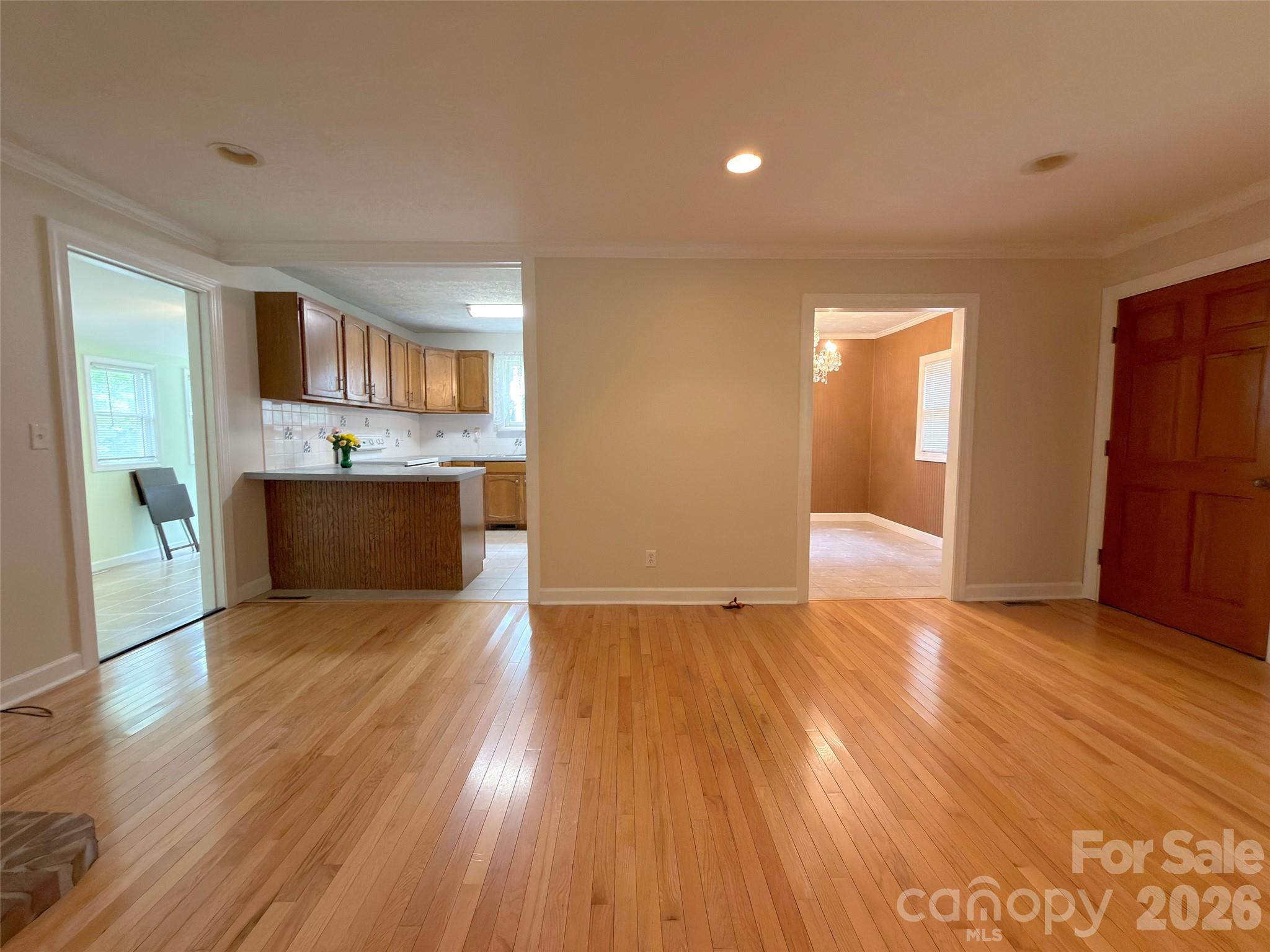22 Mcminn Road — Hendersonville