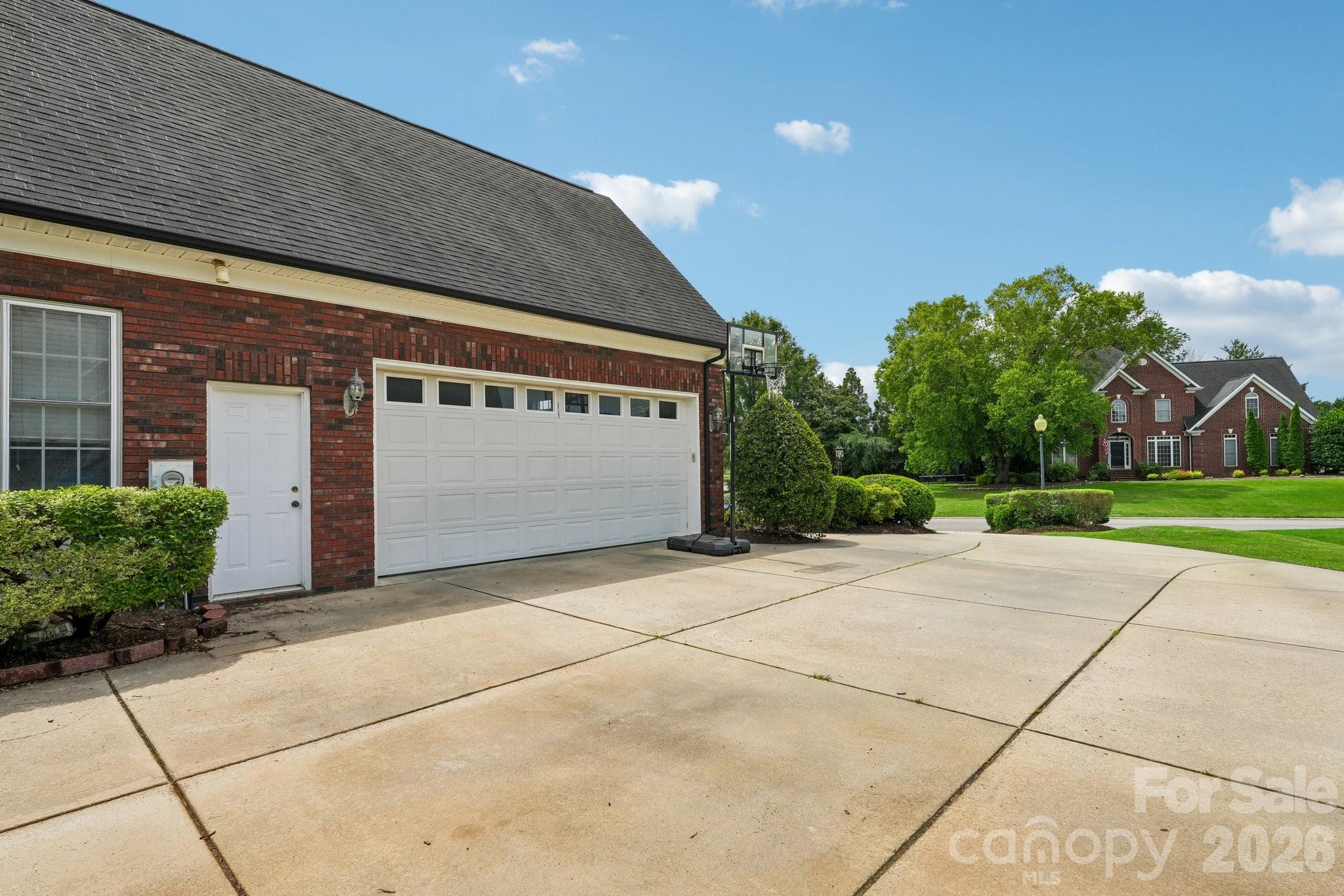 8576 Cabot Court — Harrisburg