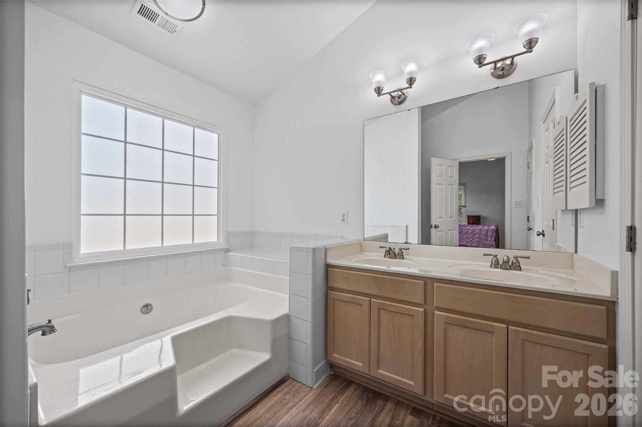 13020 Shannon Park Lane — Charlotte