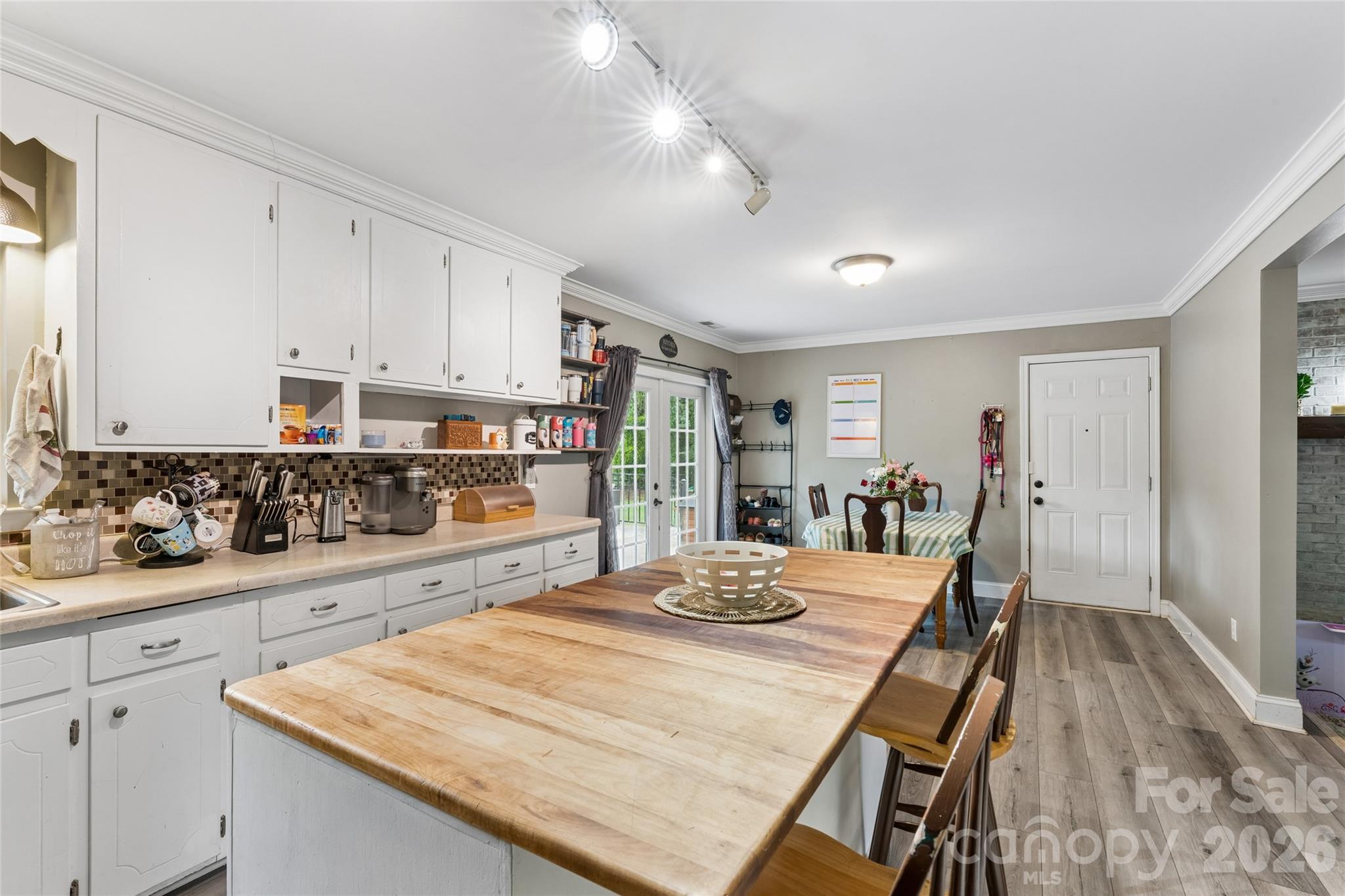 170 Scotts Creek Road — Statesville