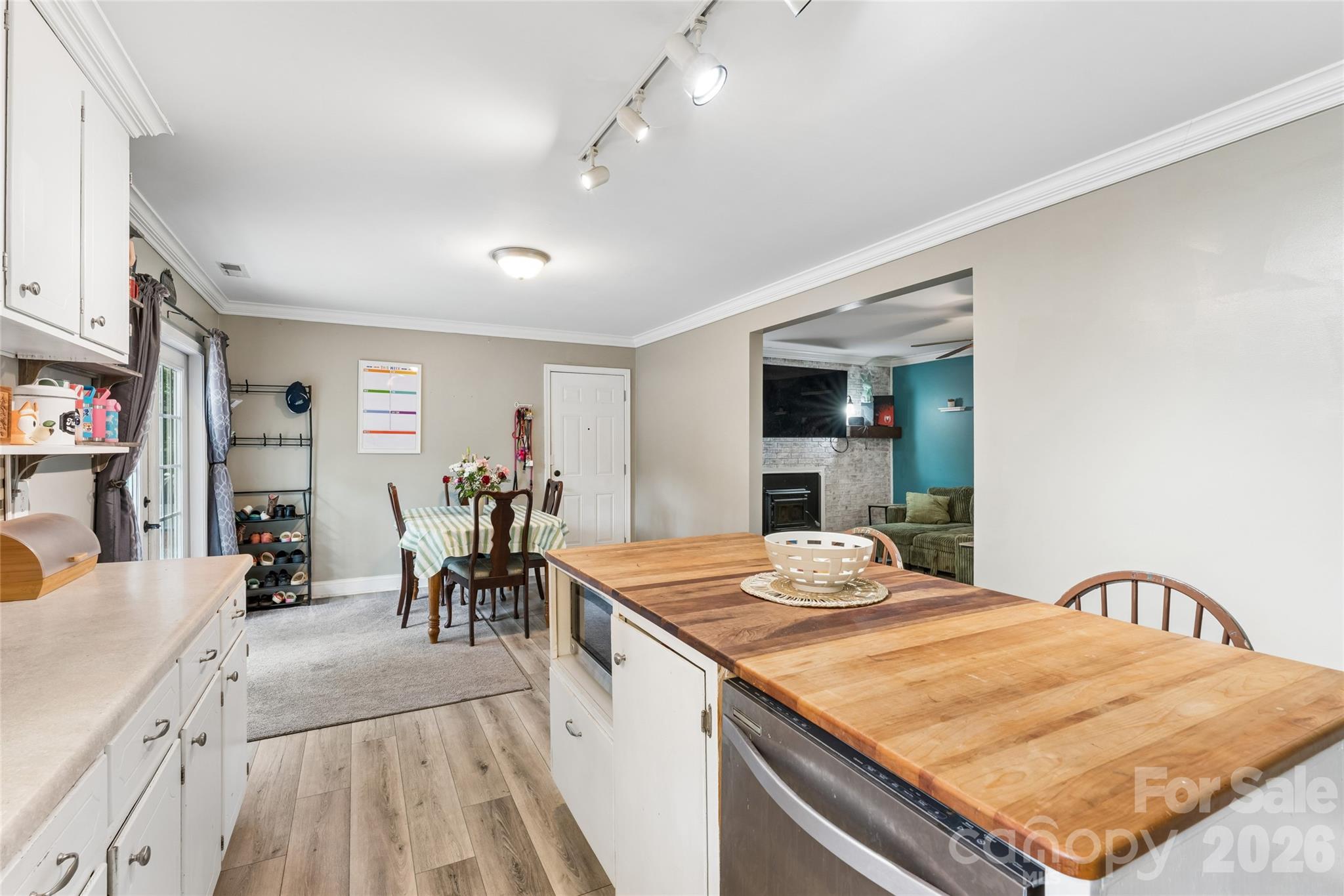 170 Scotts Creek Road — Statesville