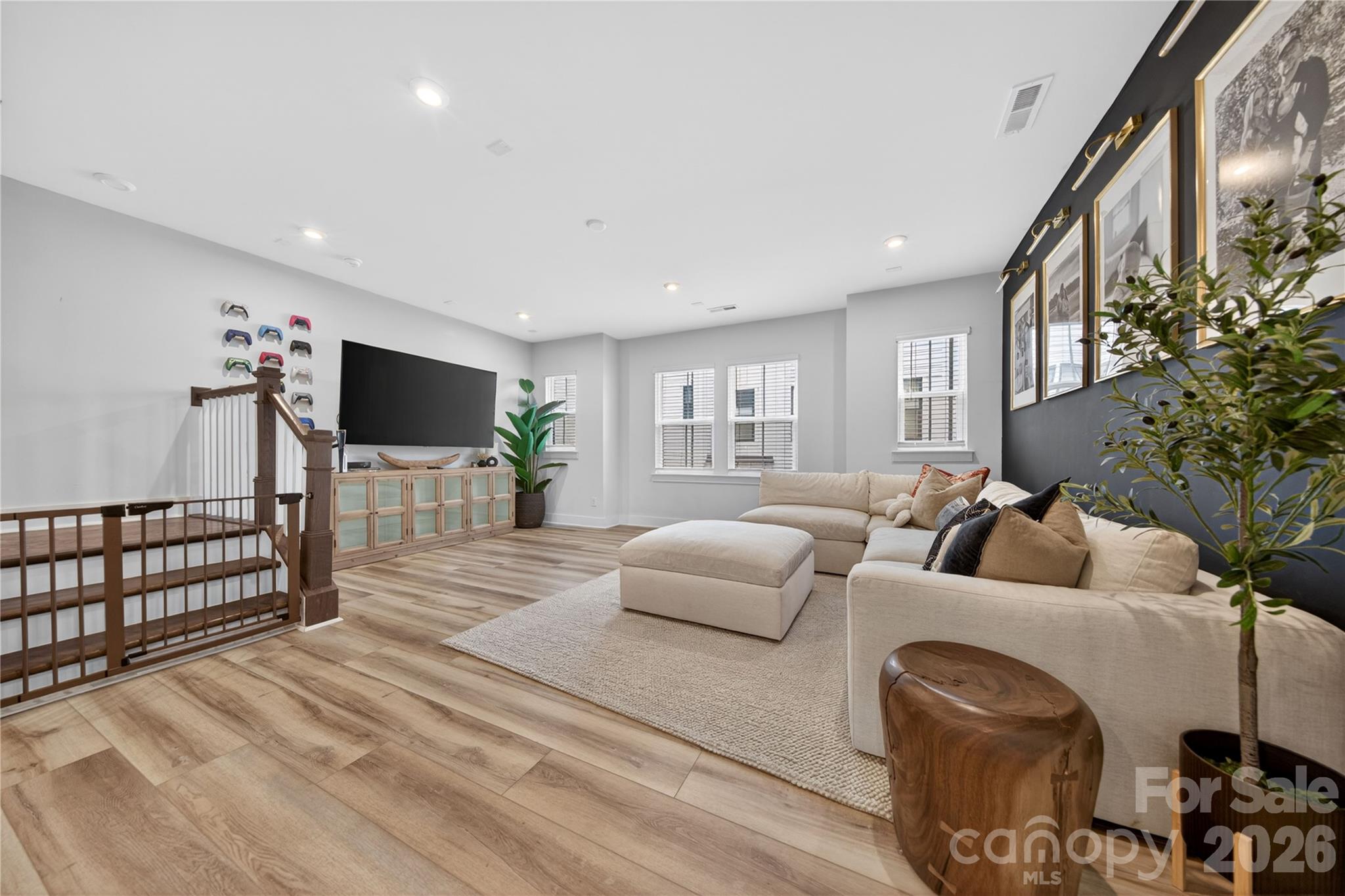 4033 Polluck Way — Charlotte