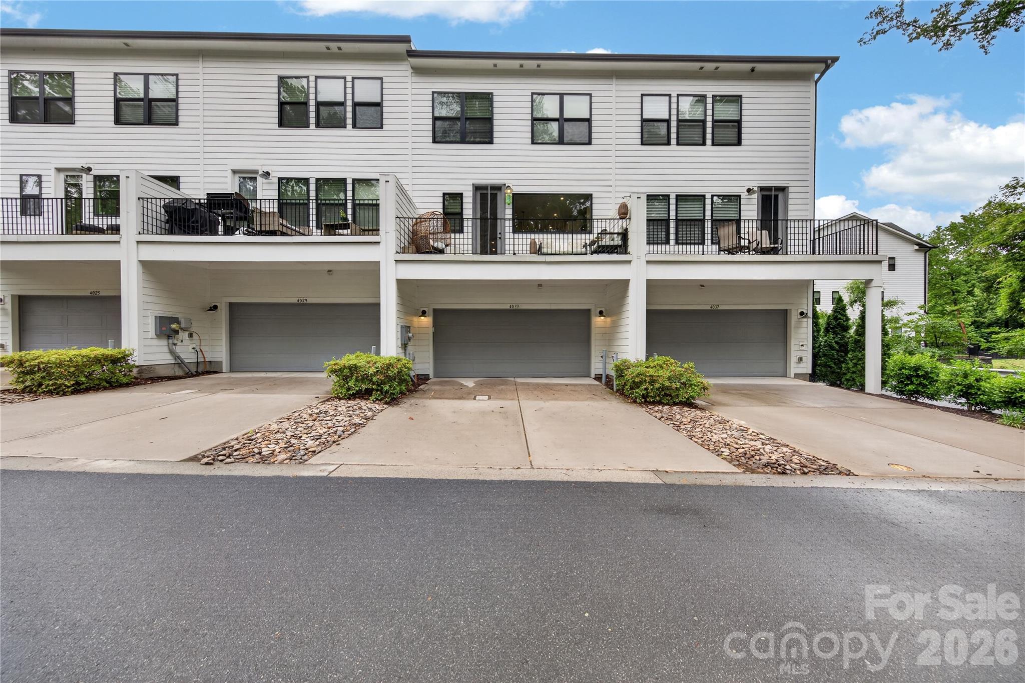 4033 Polluck Way — Charlotte