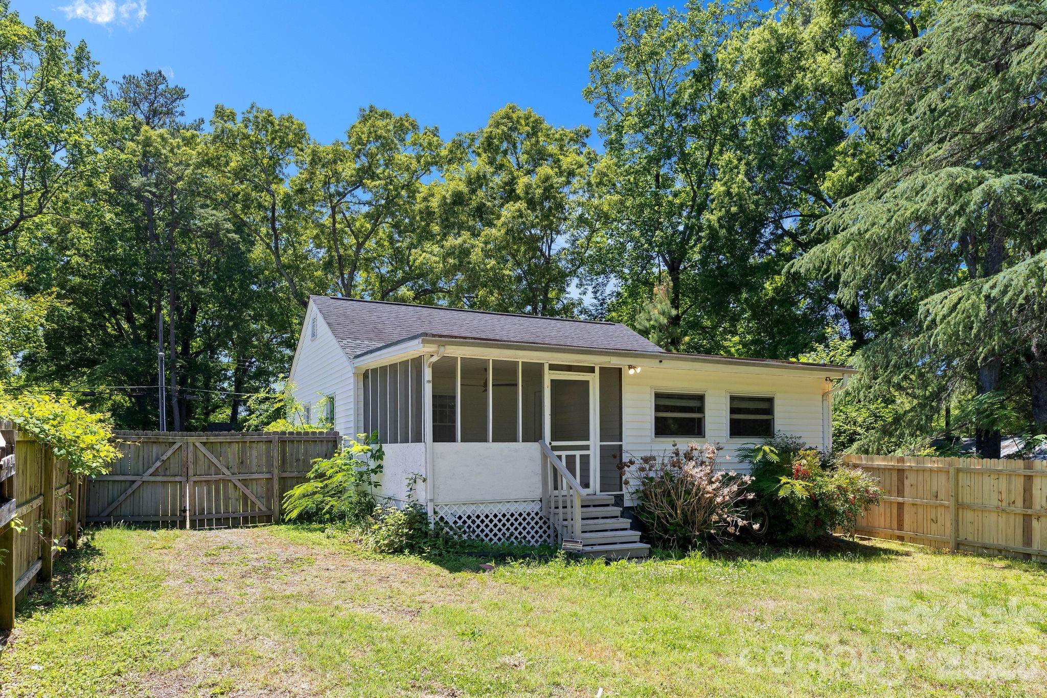 5235 Auburndale Road — Charlotte