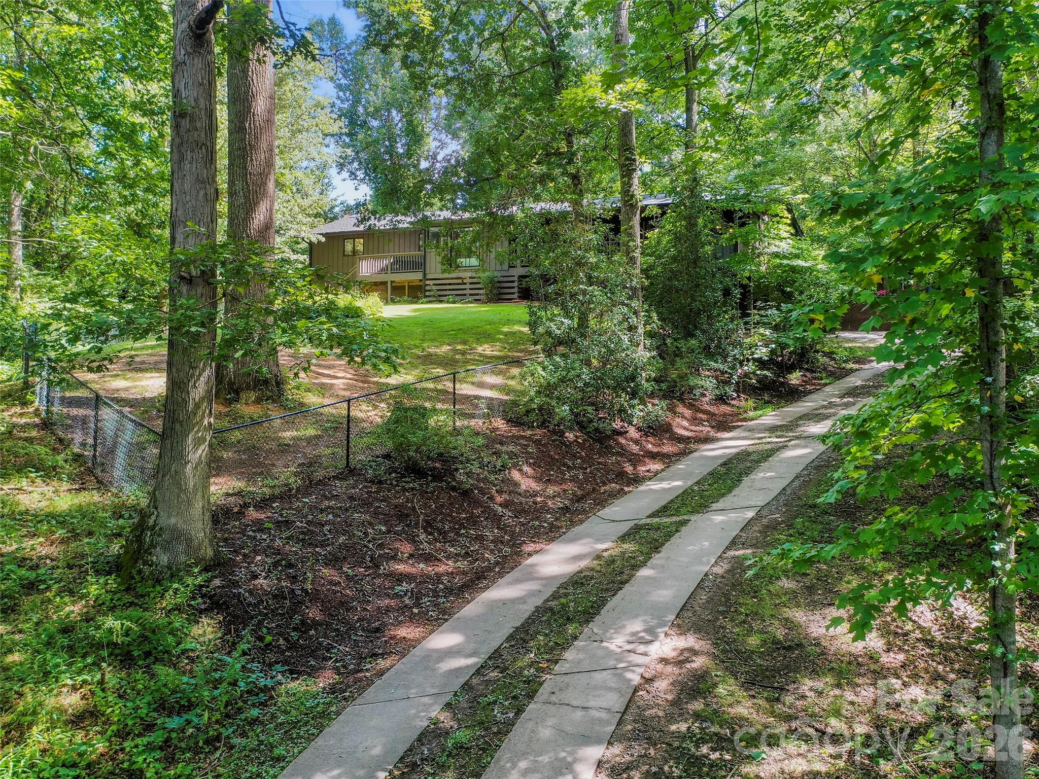 115 Bittersweet Trail — Canton