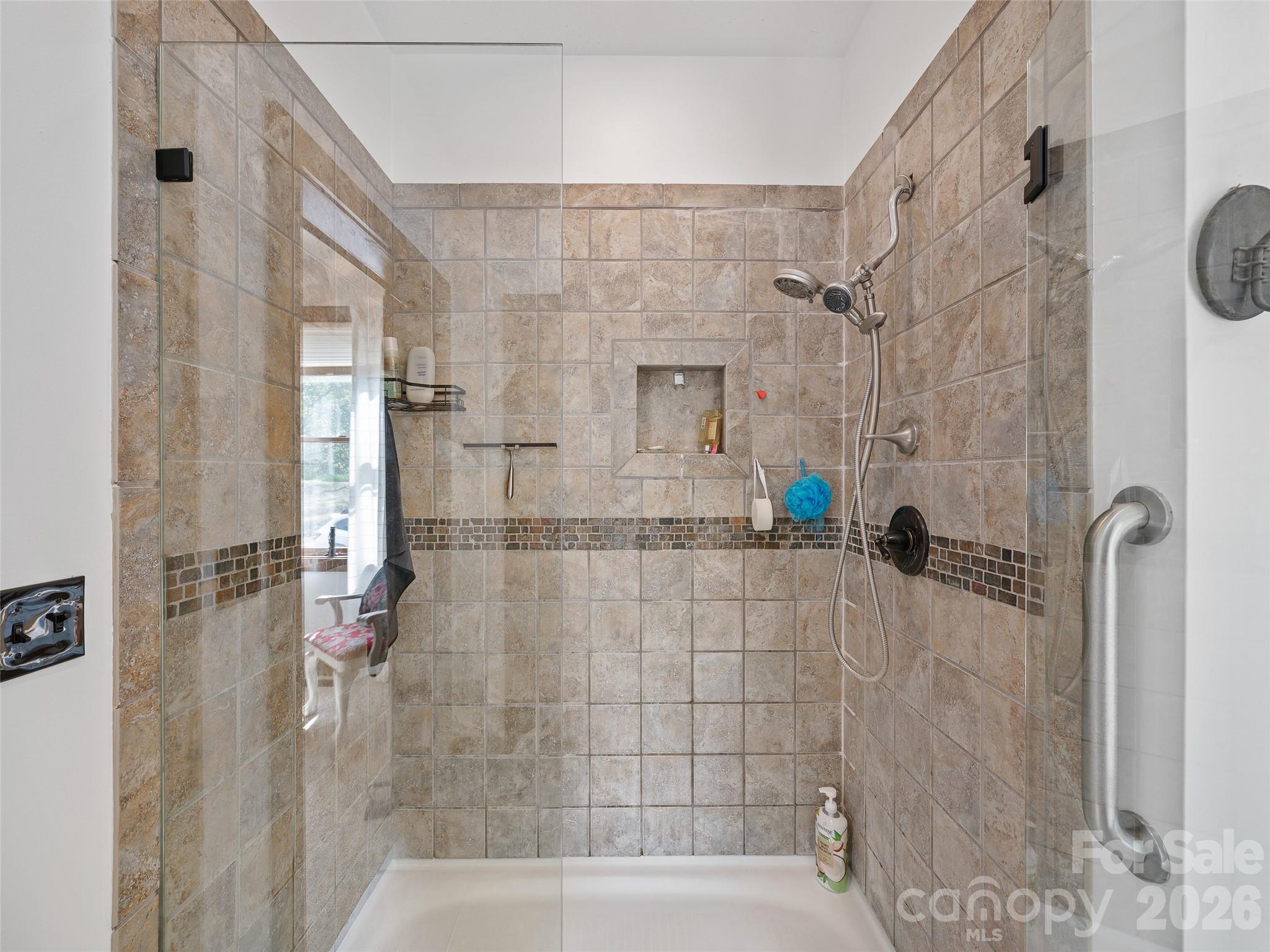 101 Waterwheel Drive — Green Mountain