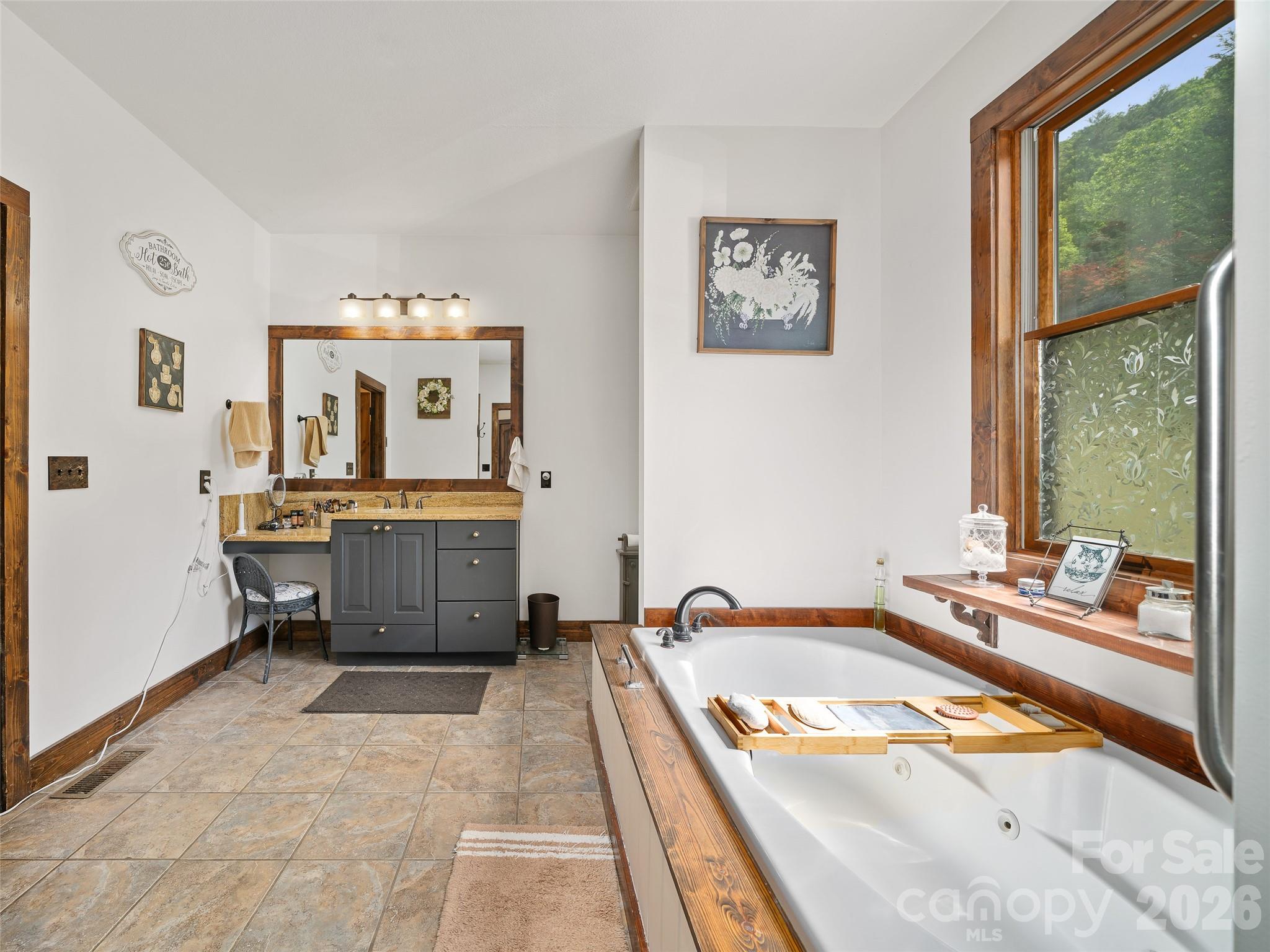 101 Waterwheel Drive — Green Mountain