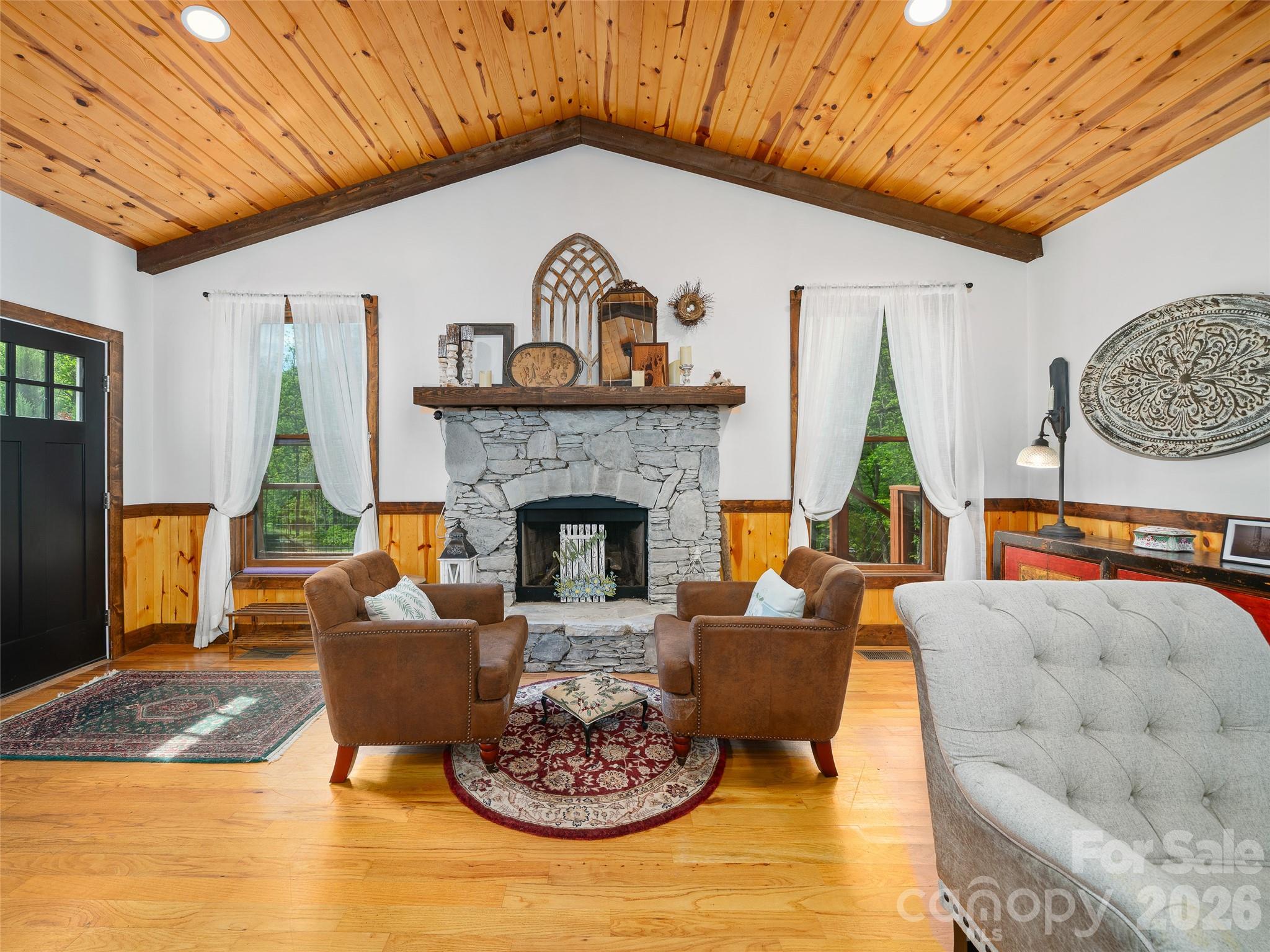 101 Waterwheel Drive — Green Mountain