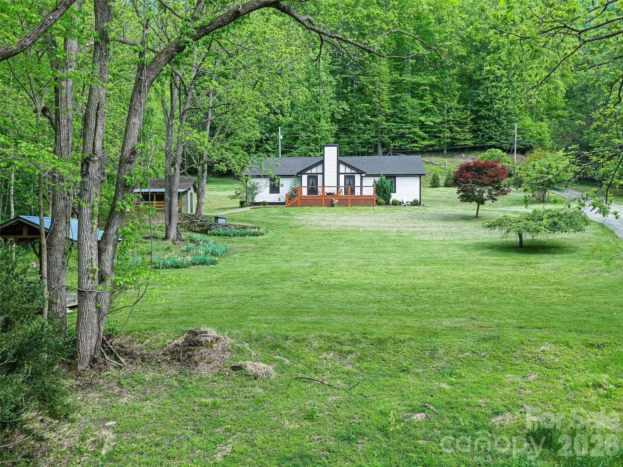 101 Waterwheel Drive — Green Mountain
