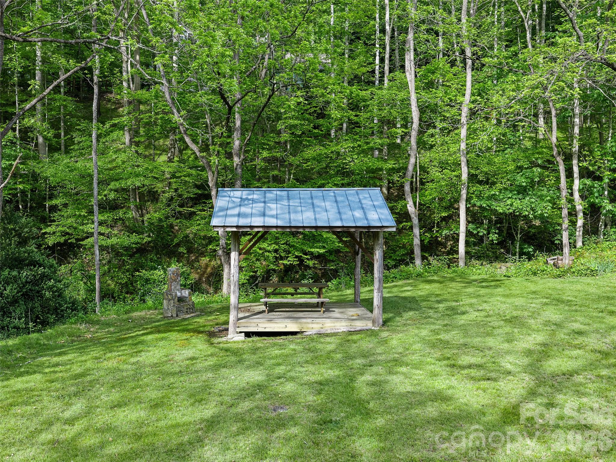 101 Waterwheel Drive — Green Mountain