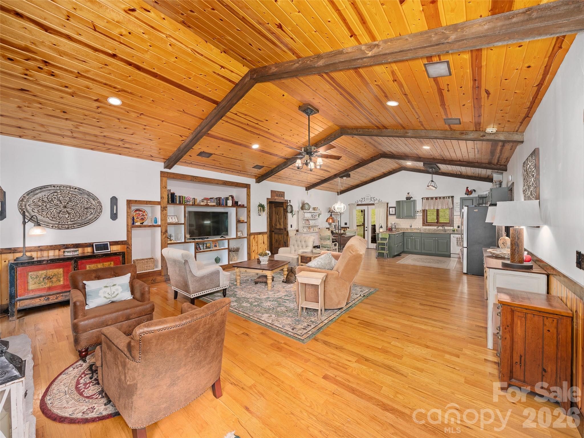 101 Waterwheel Drive — Green Mountain