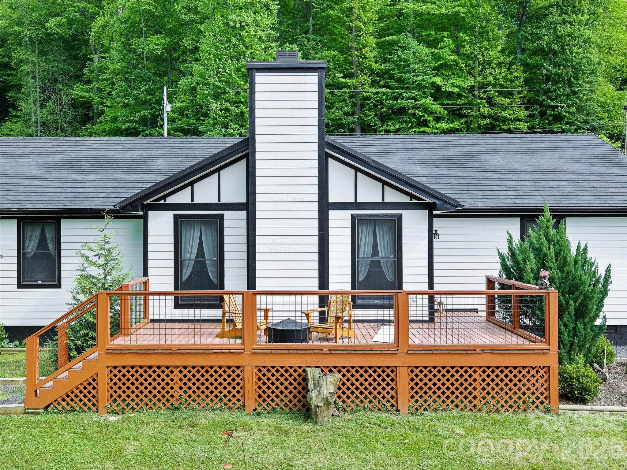 101 Waterwheel Drive — Green Mountain